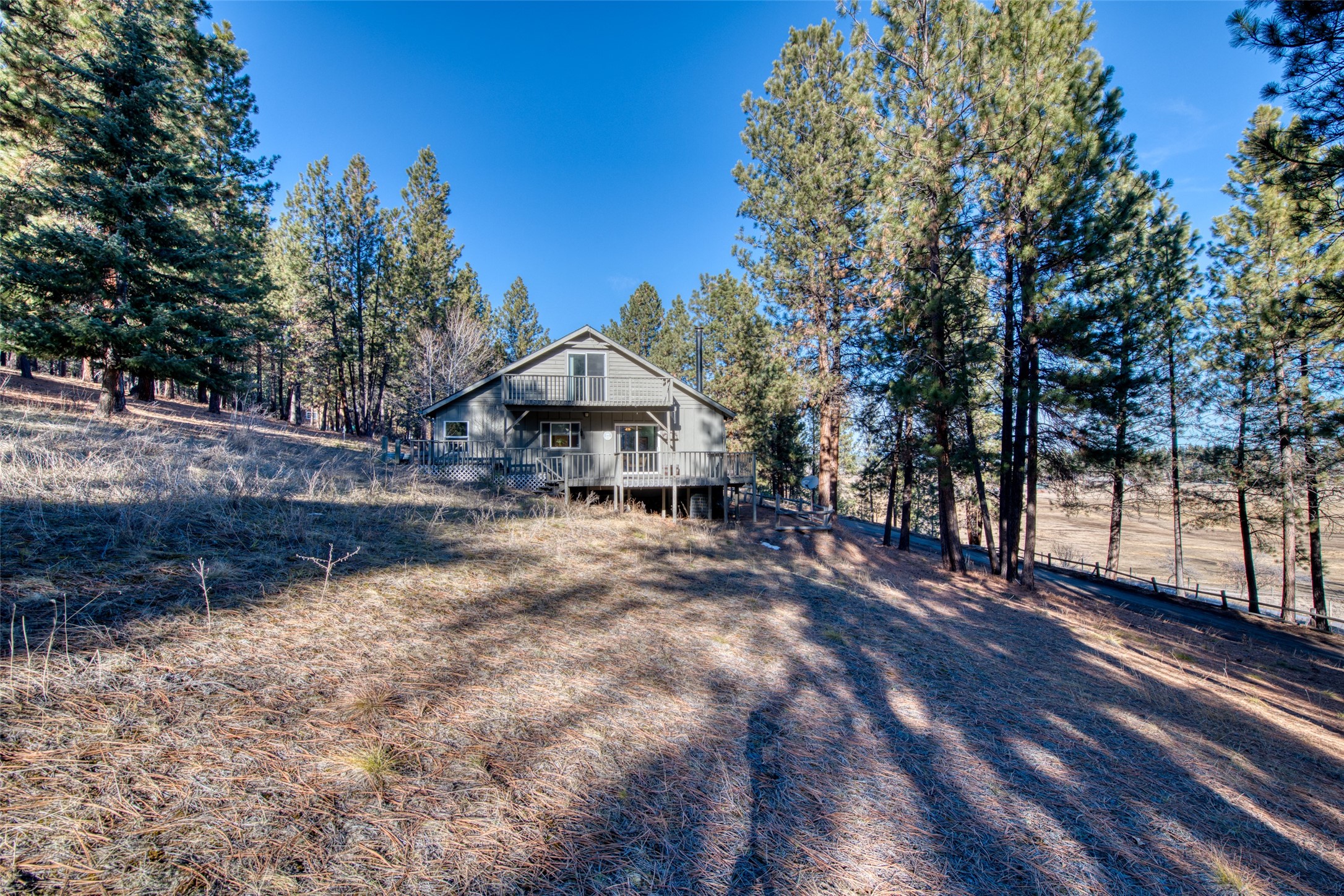 560 Camas Creek Loop