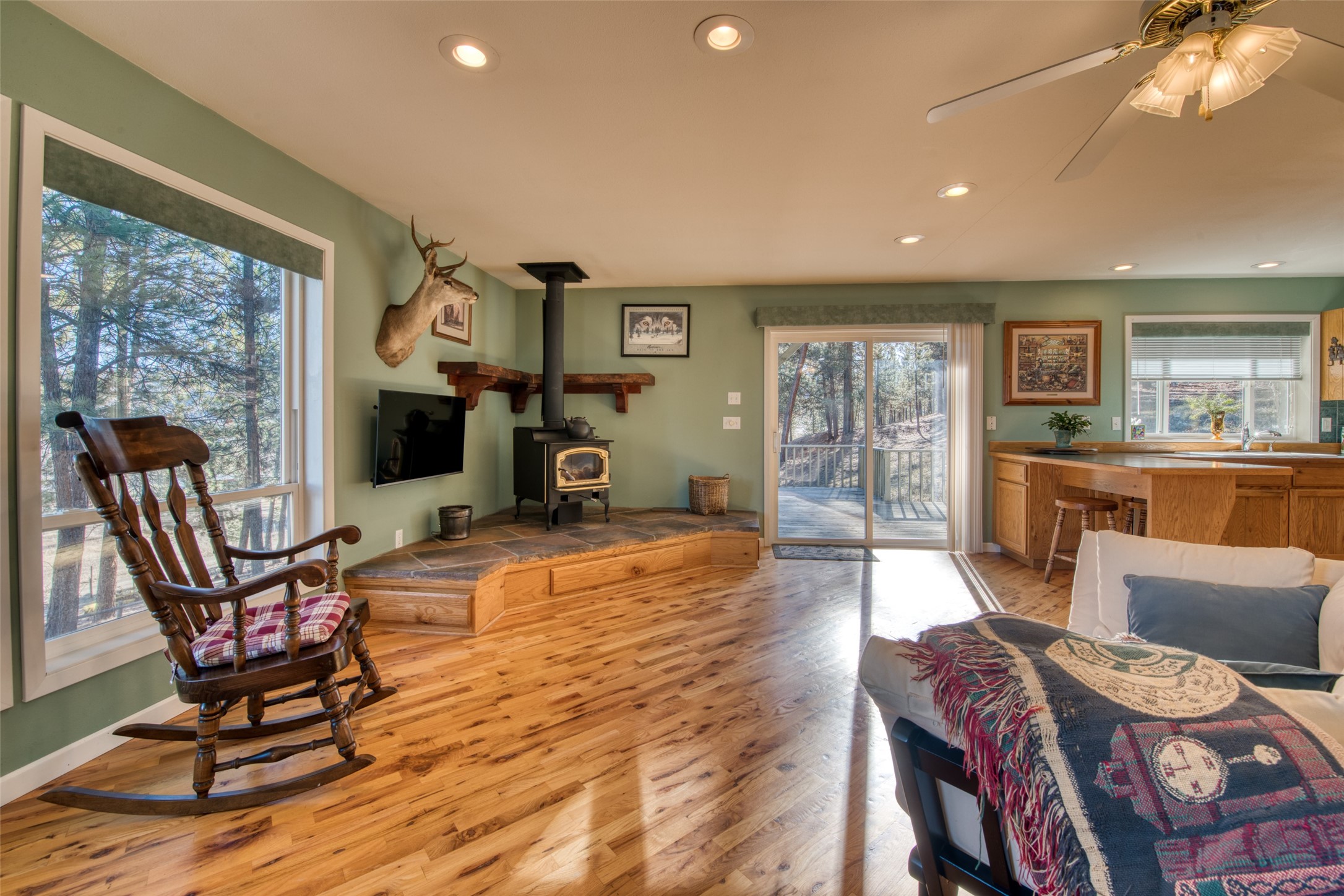 560 Camas Creek Loop