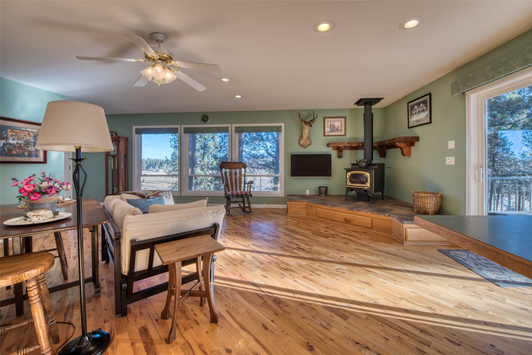 560 Camas Creek Loop