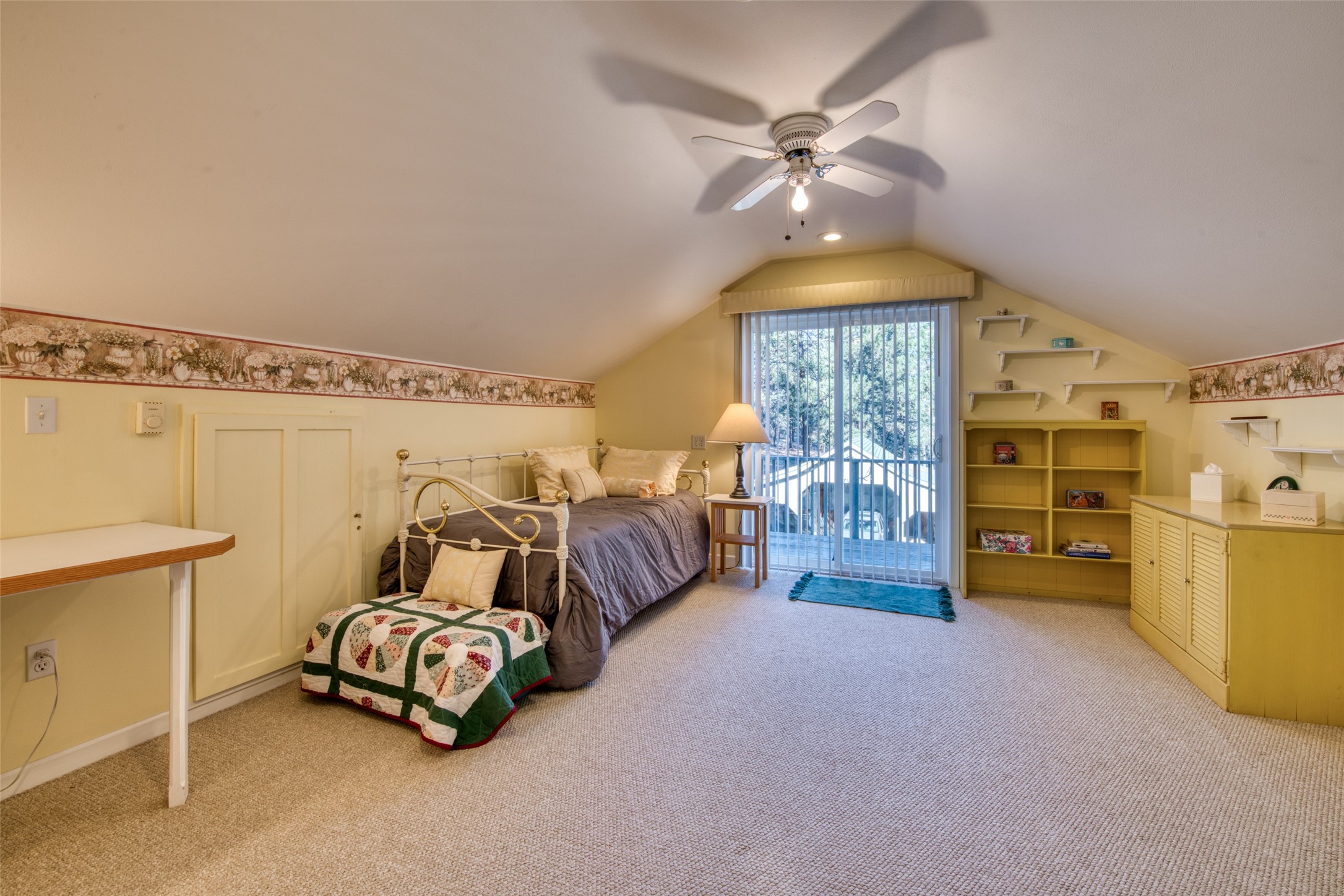 560 Camas Creek Loop