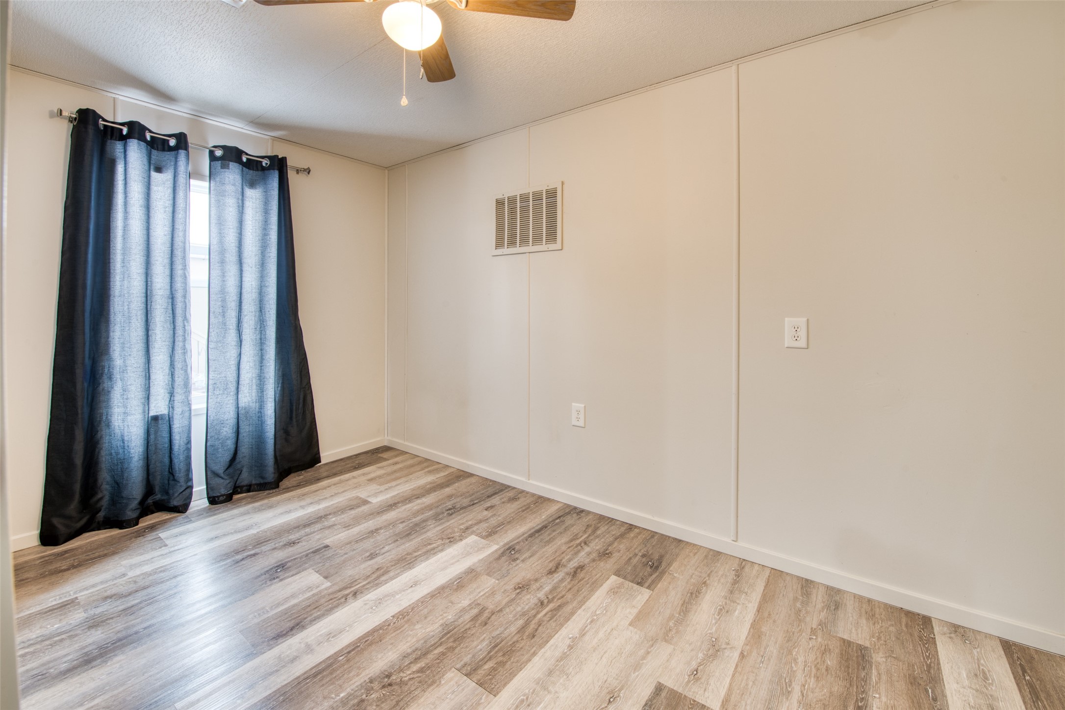 643 Grantsdale Road 9