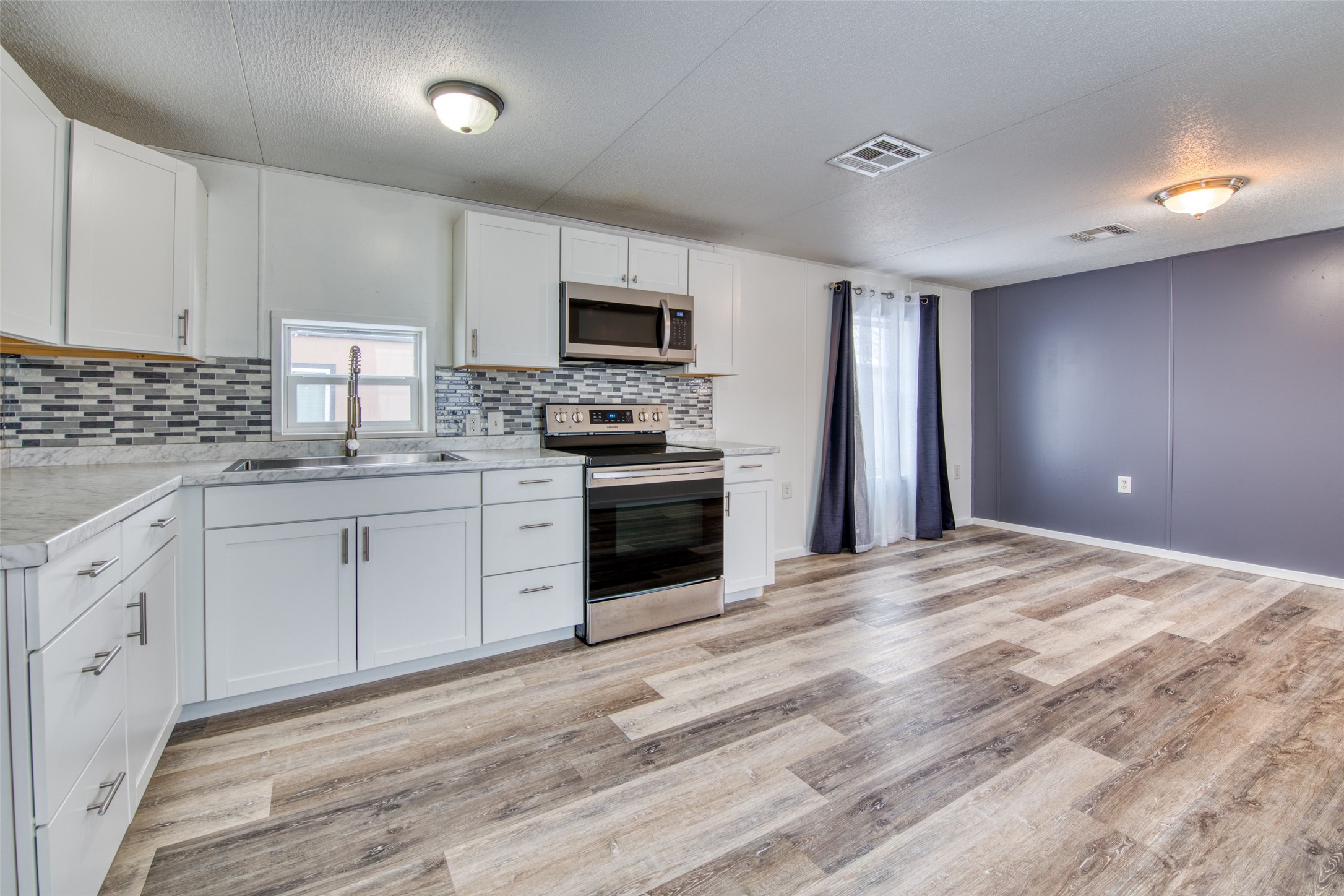 643 Grantsdale Road 9