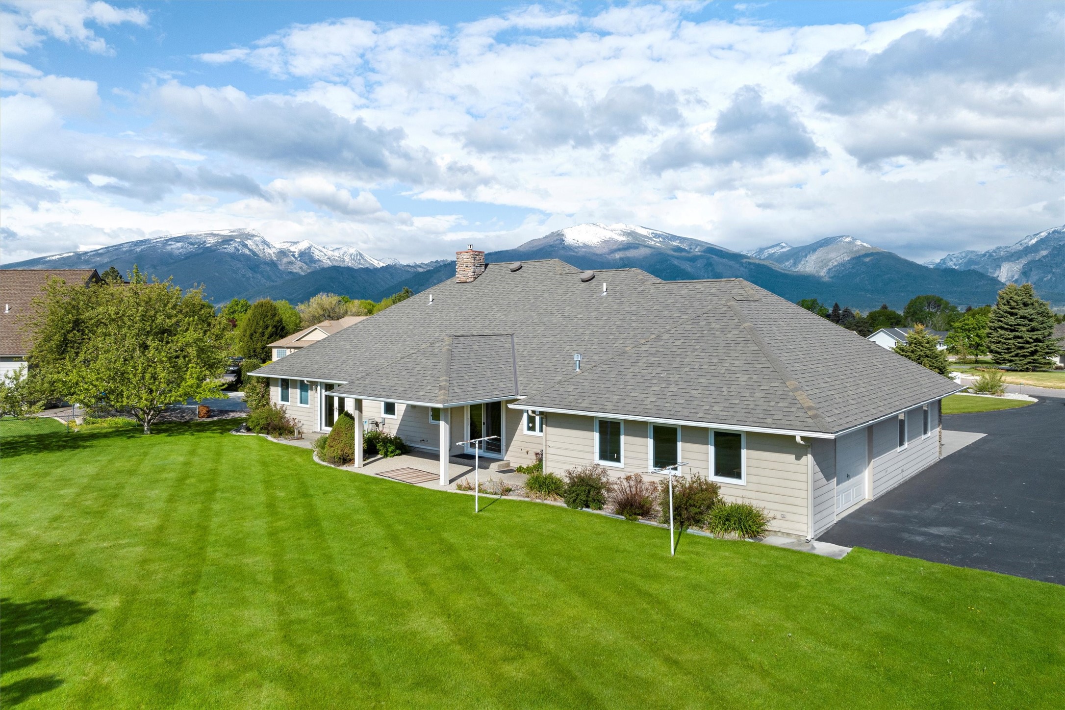 229 Carriage Road