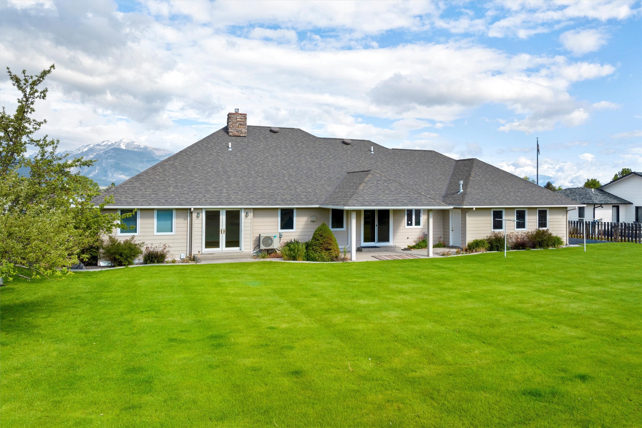 229 Carriage Road