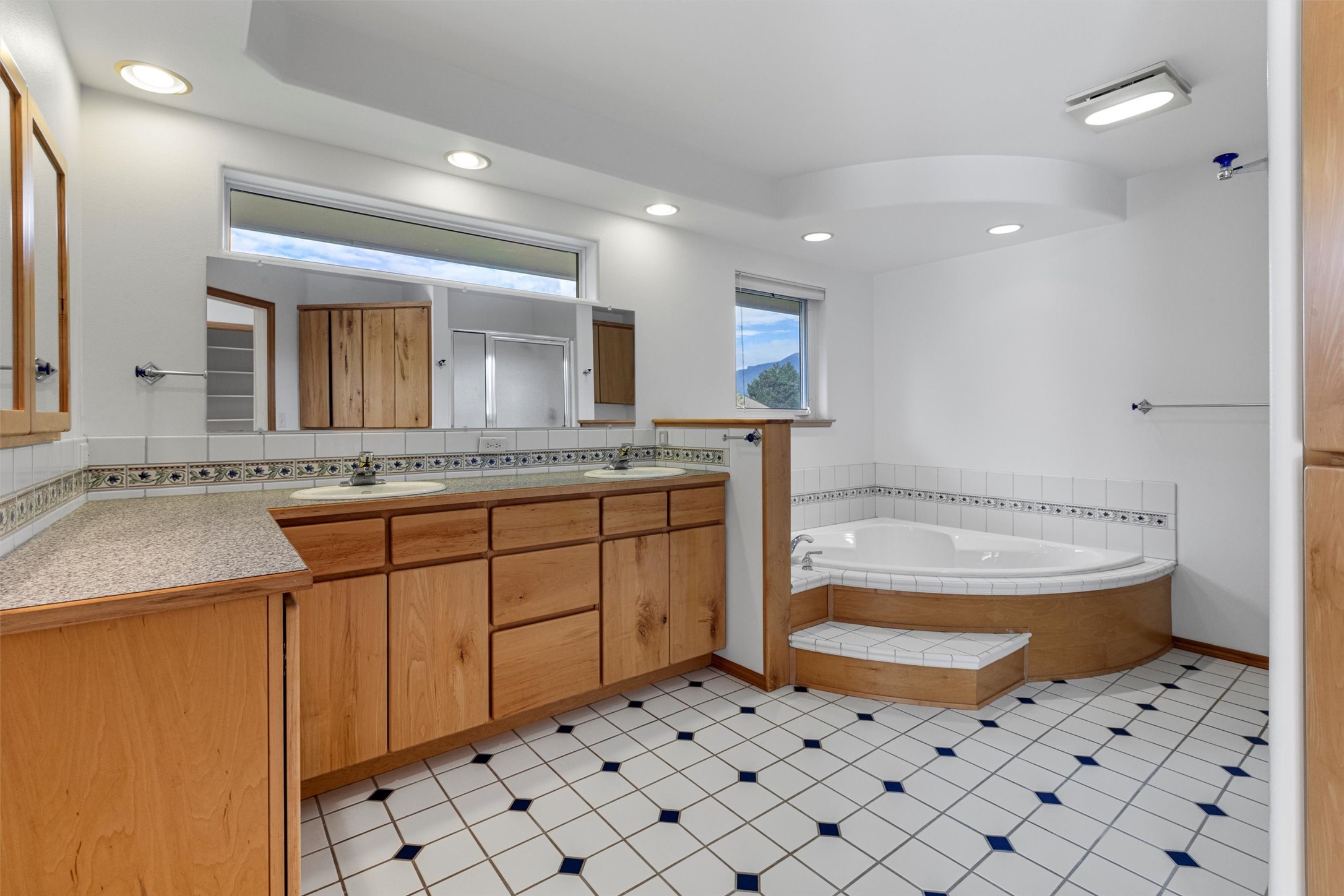 229 Carriage Road