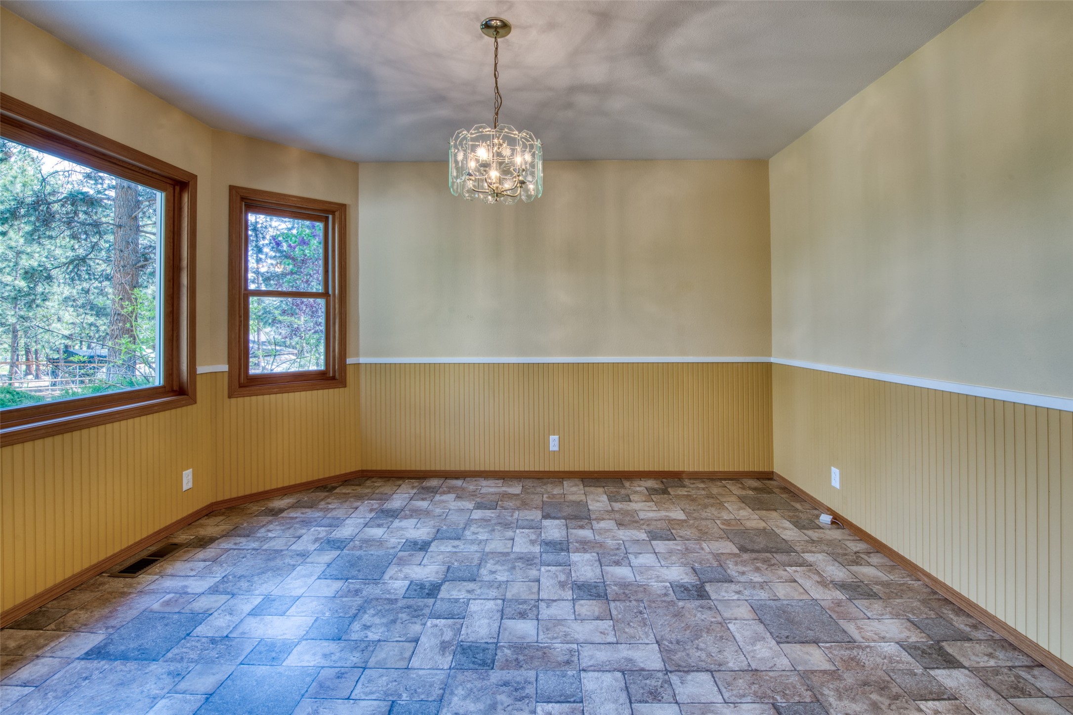 203 Wyant Lane