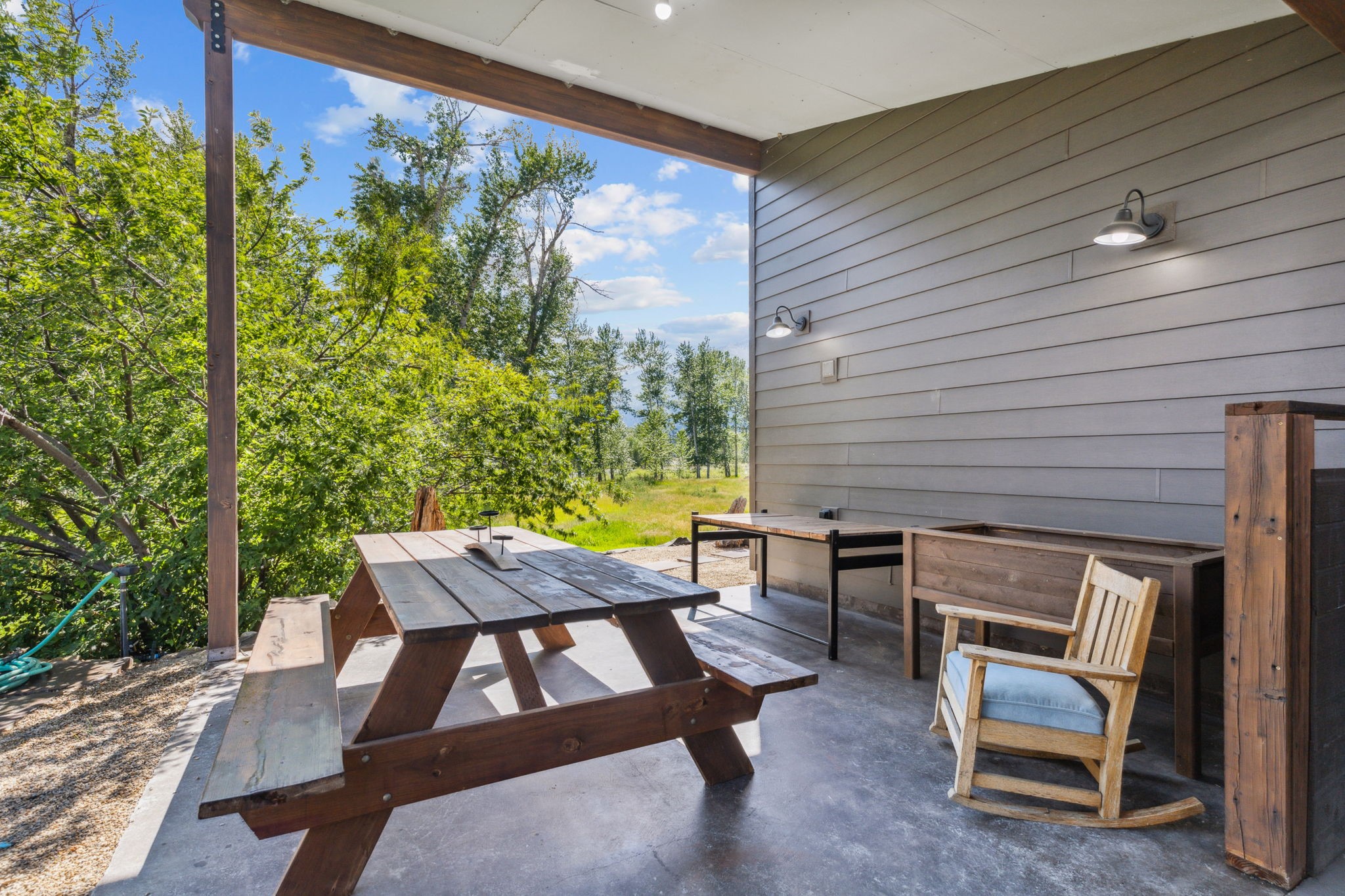 1113 W Main Street