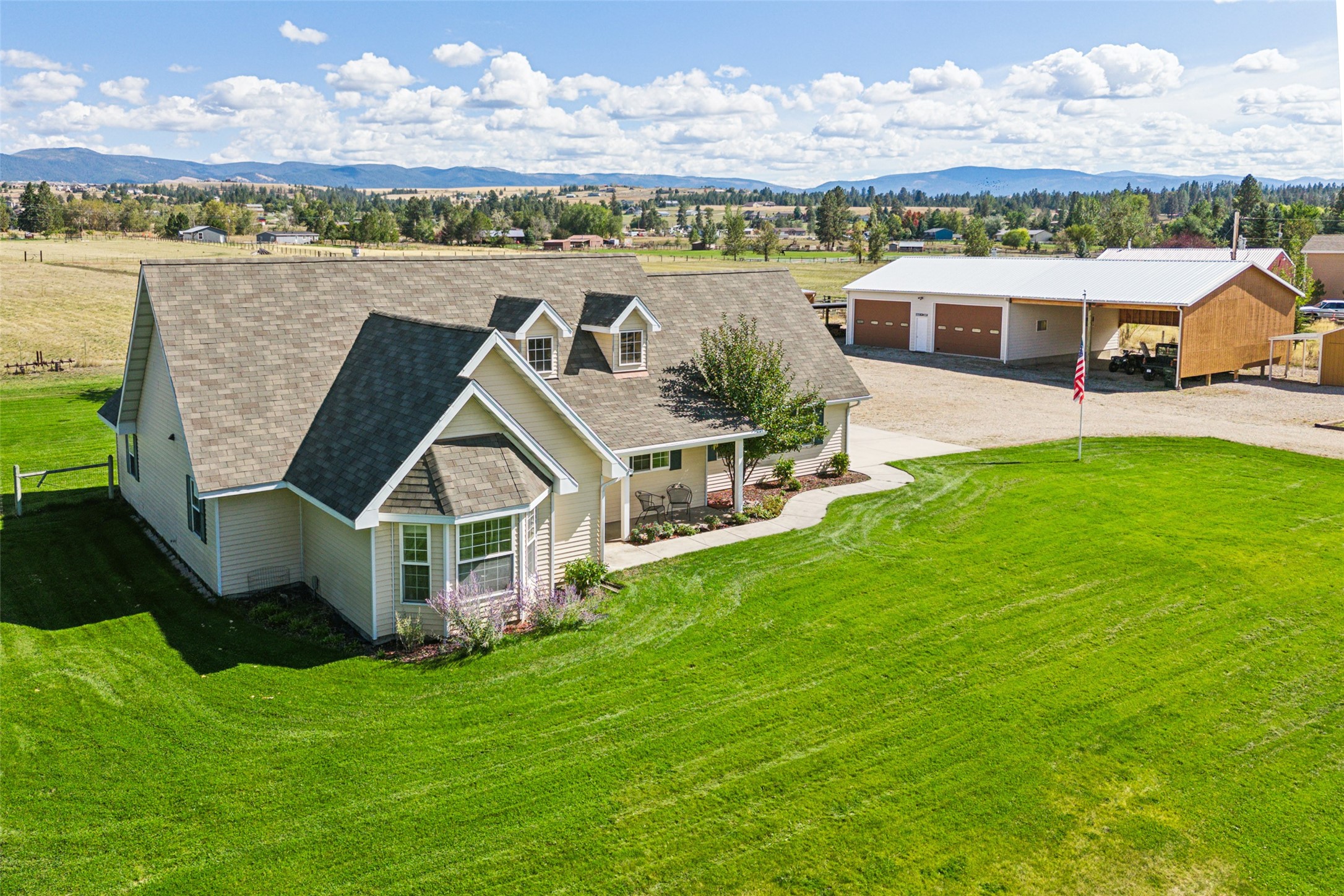 5506 Meadowview Drive S
