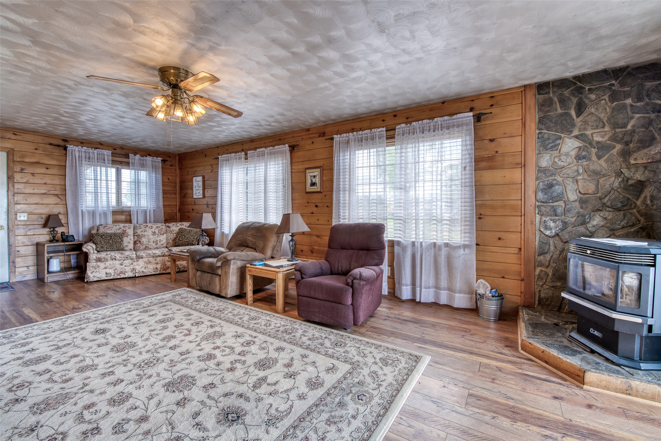139 Pine Hollow Road