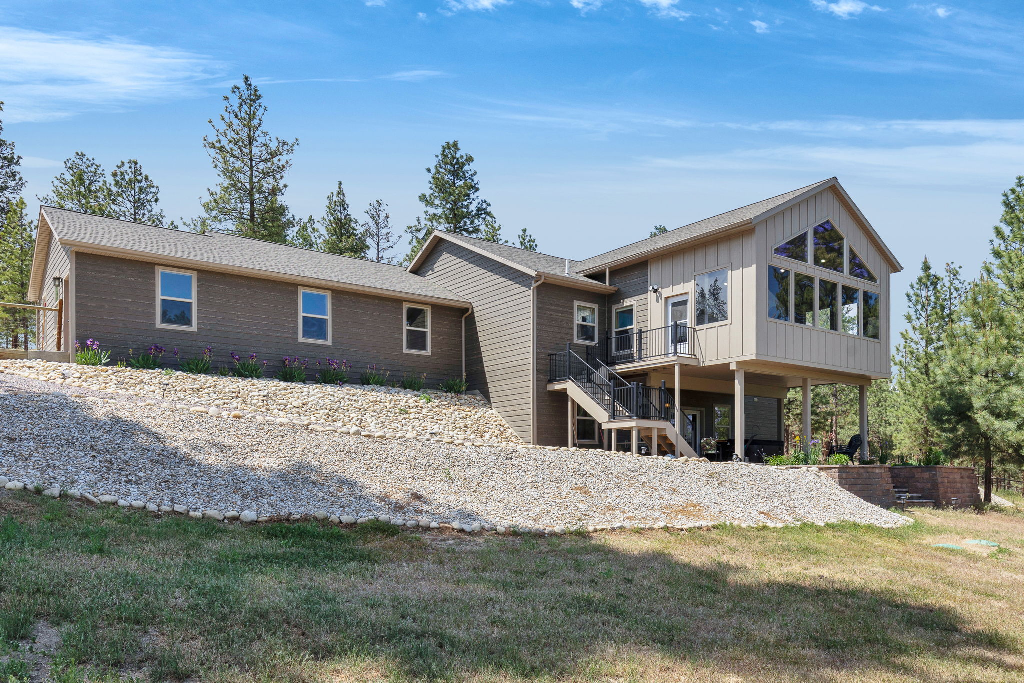 595 Merwin Trail