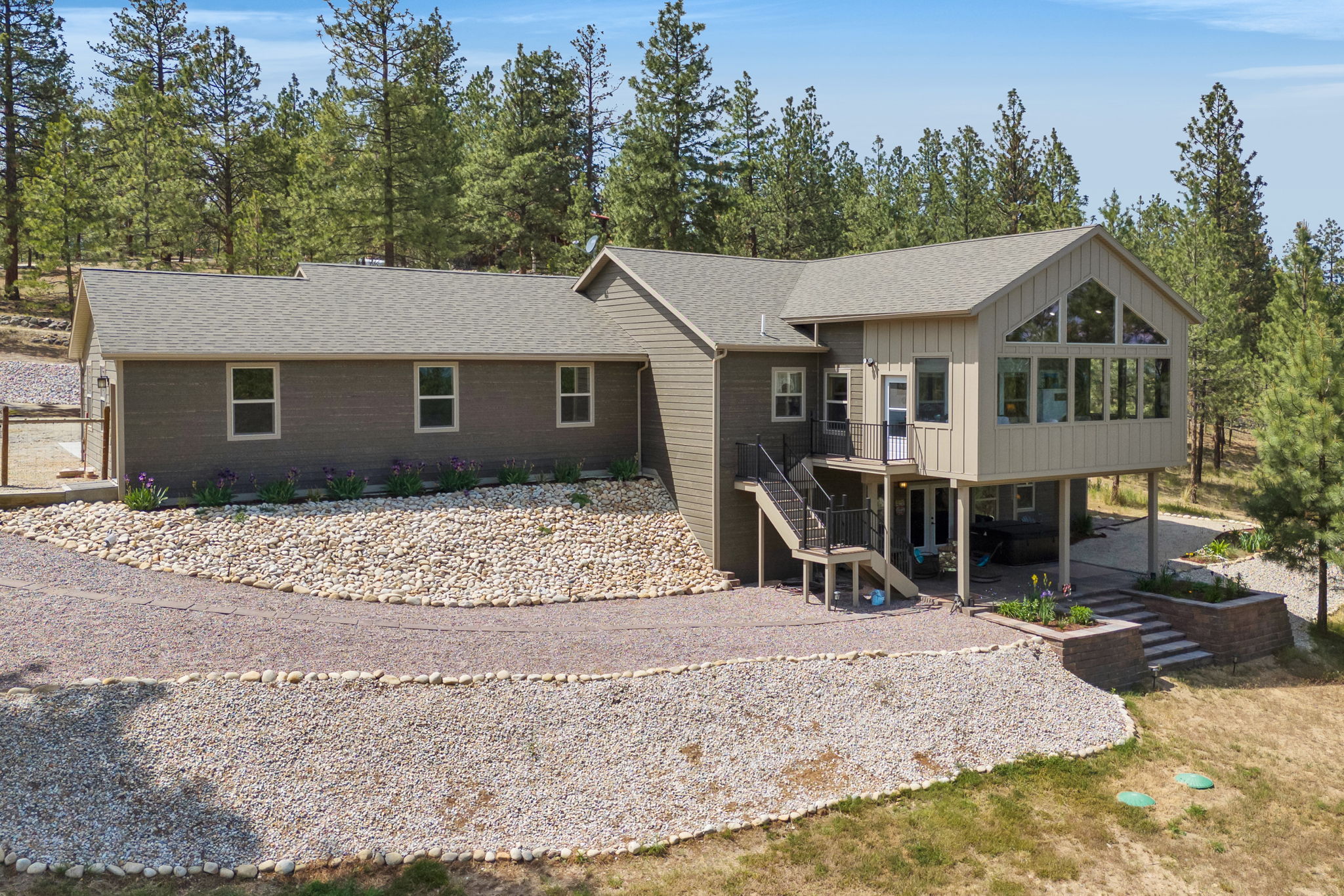 595 Merwin Trail