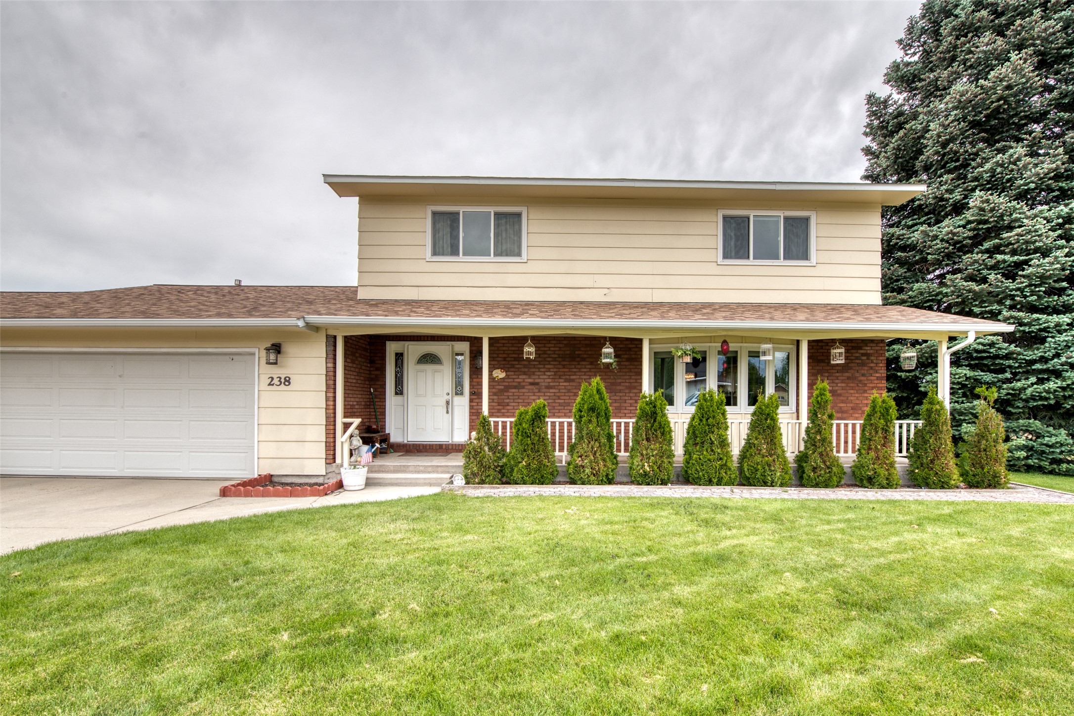 238 Hillcrest Drive