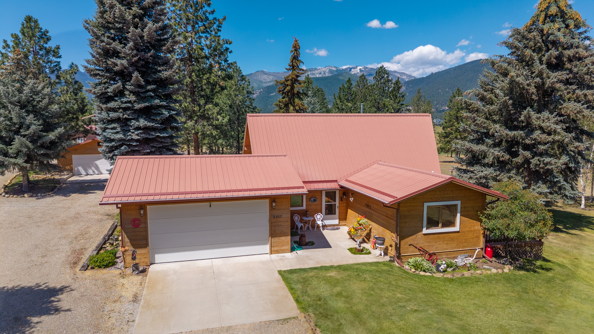 2307 Robin Lane