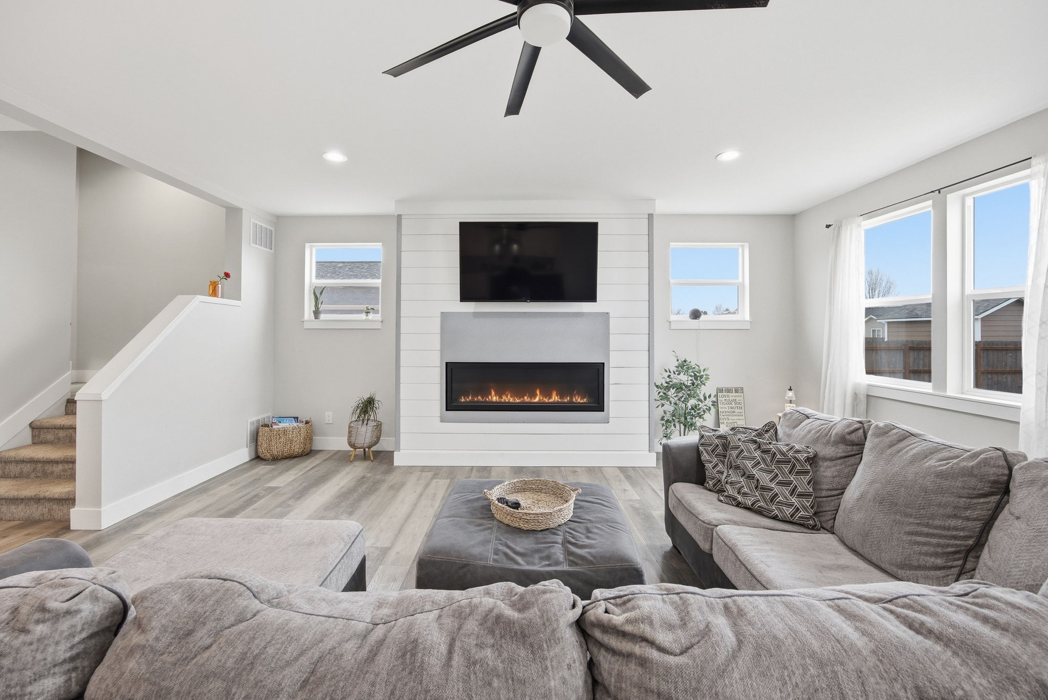 894 Doty Lane