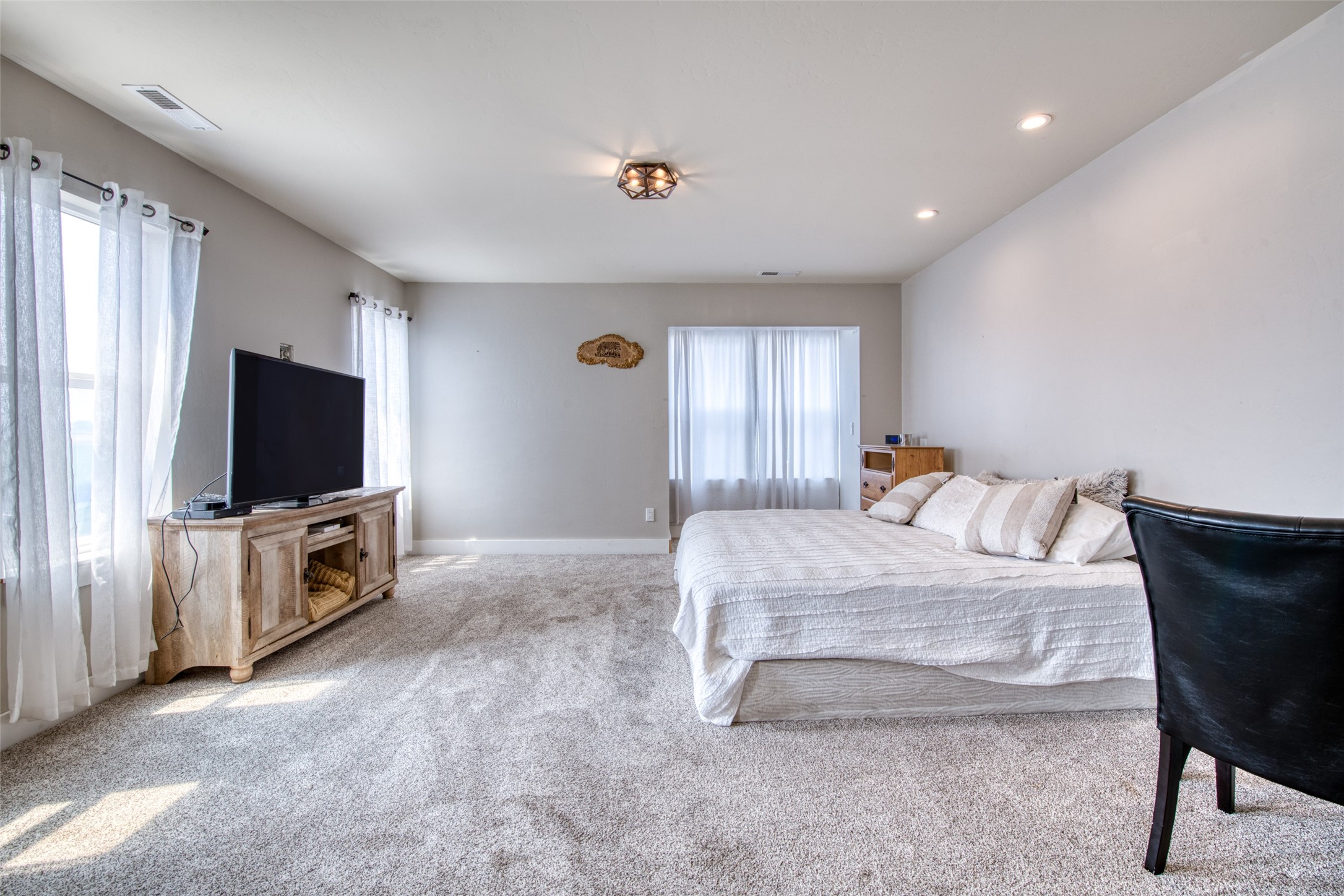894 Doty Lane