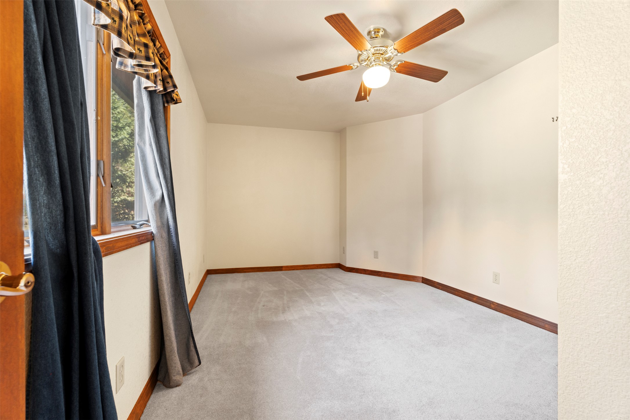 912 Weber Butte Trail