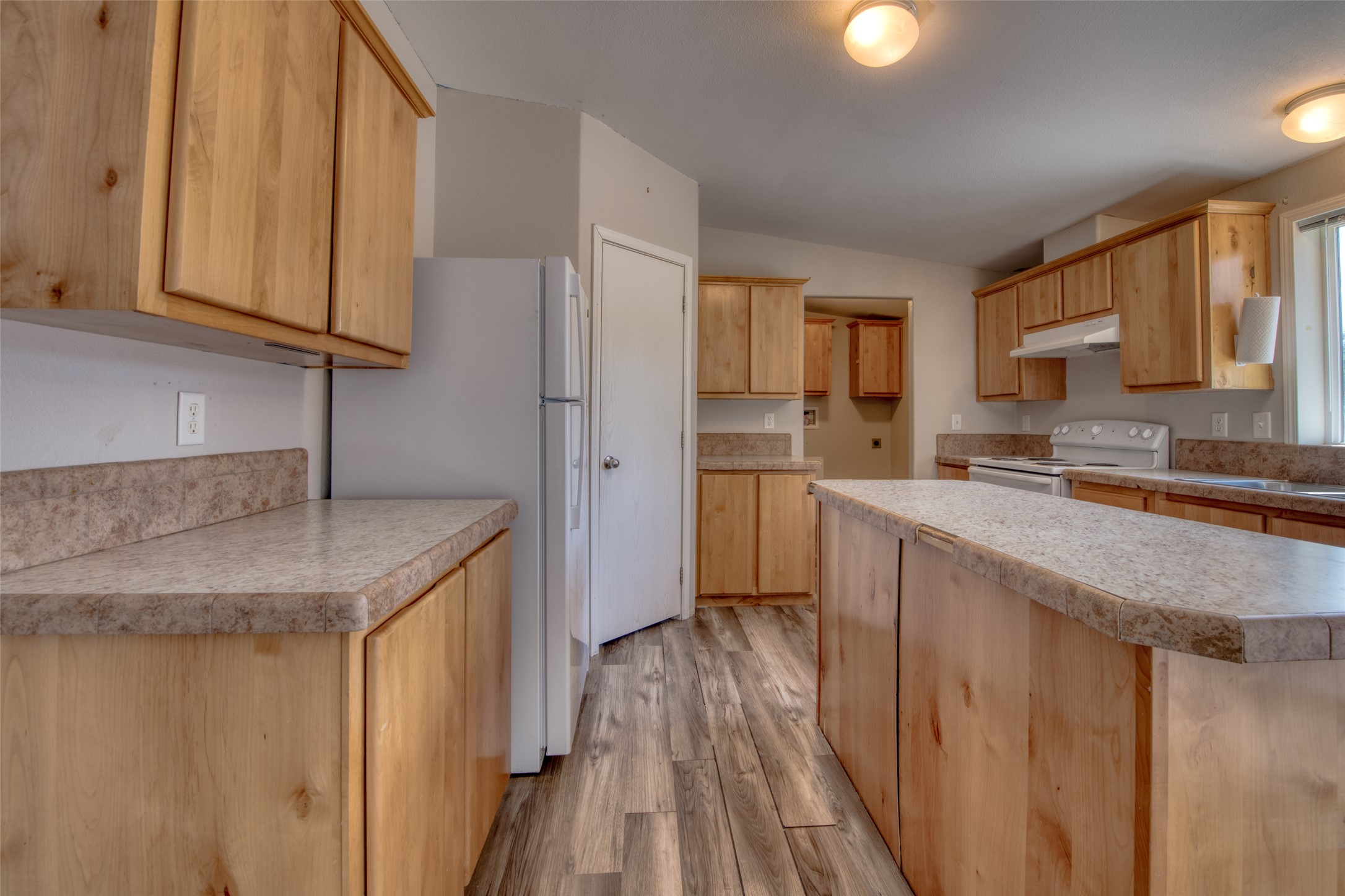 845 Pineview Drive
