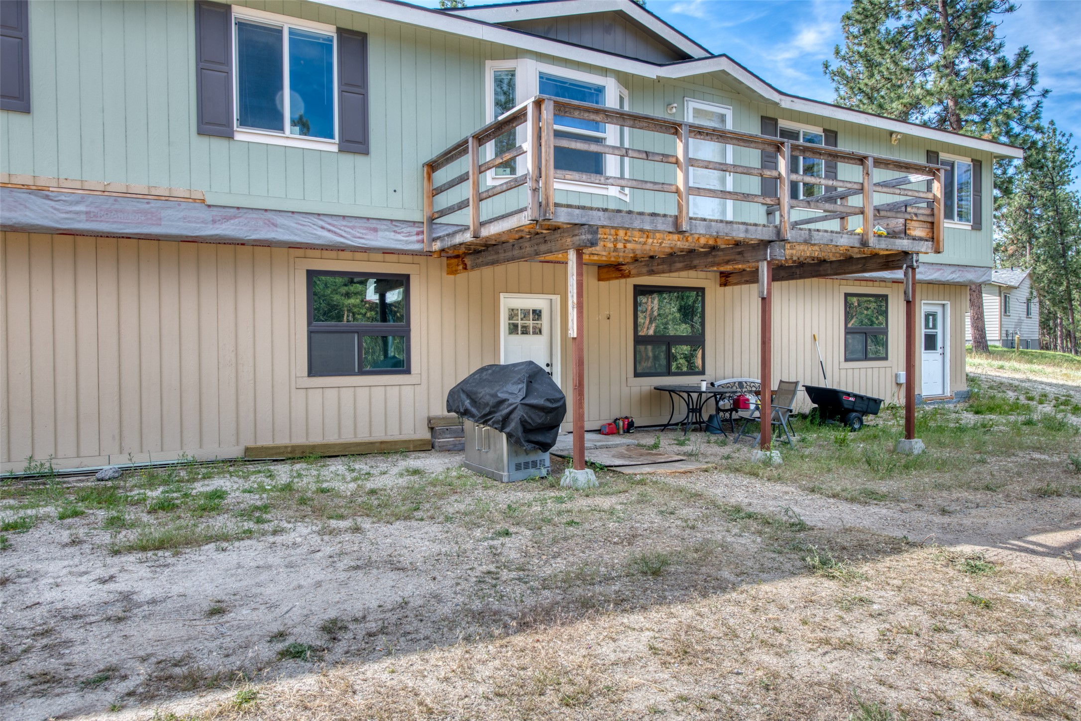 845 Pineview Drive