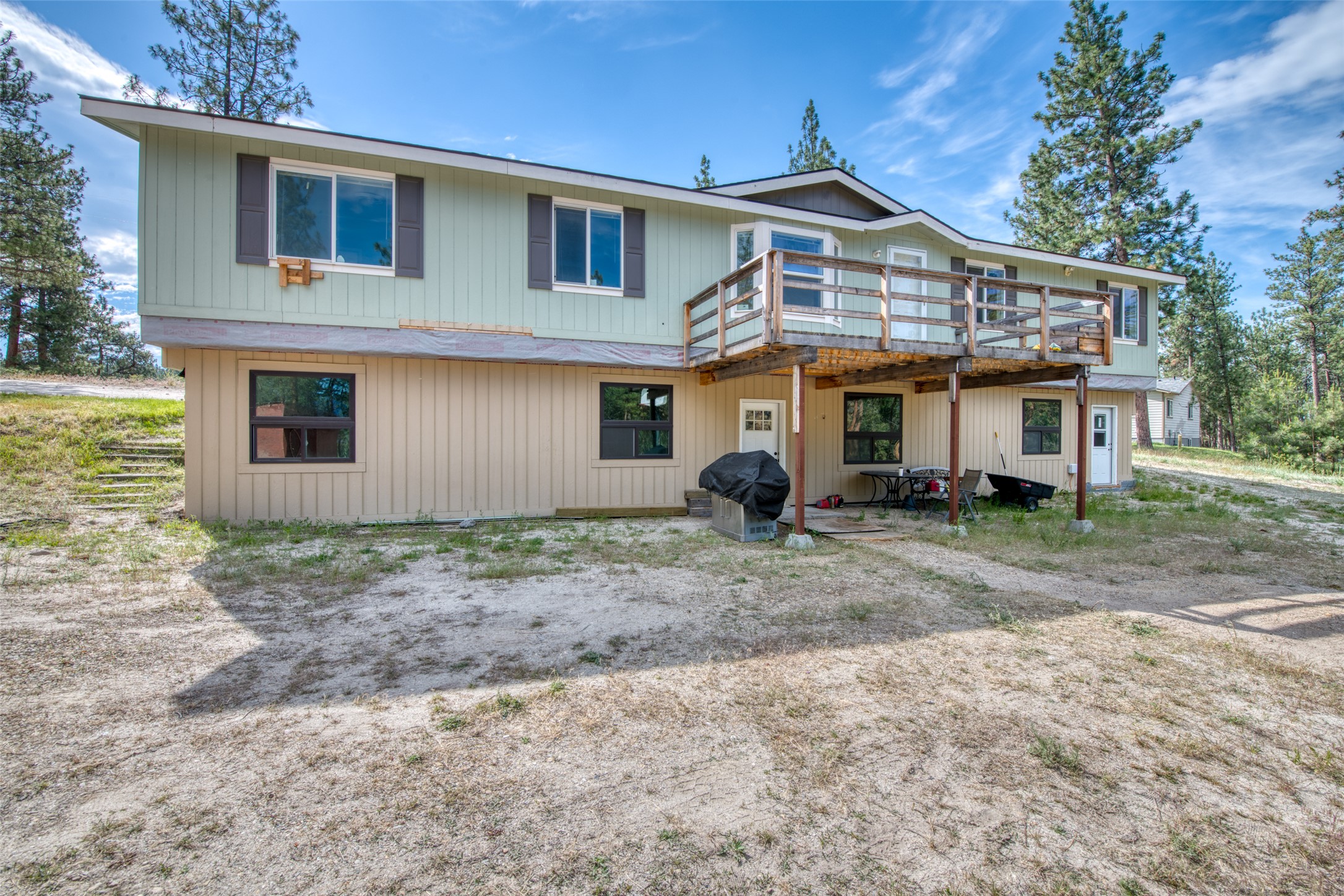 845 Pineview Drive