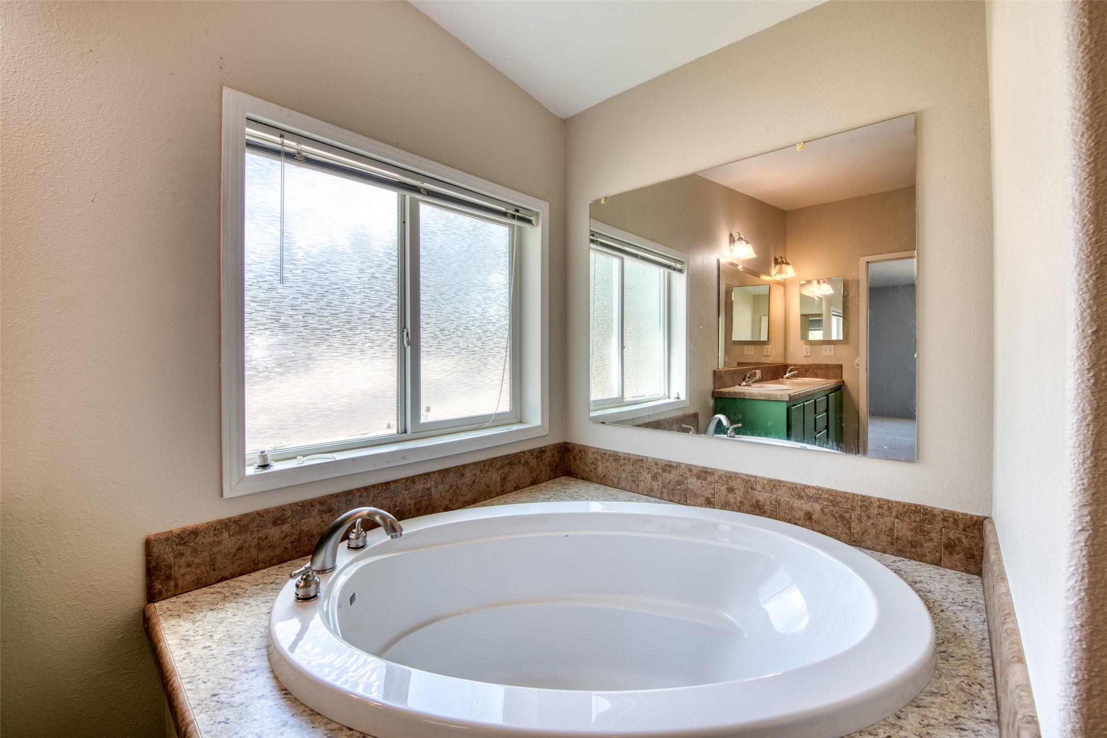 845 Pineview Drive