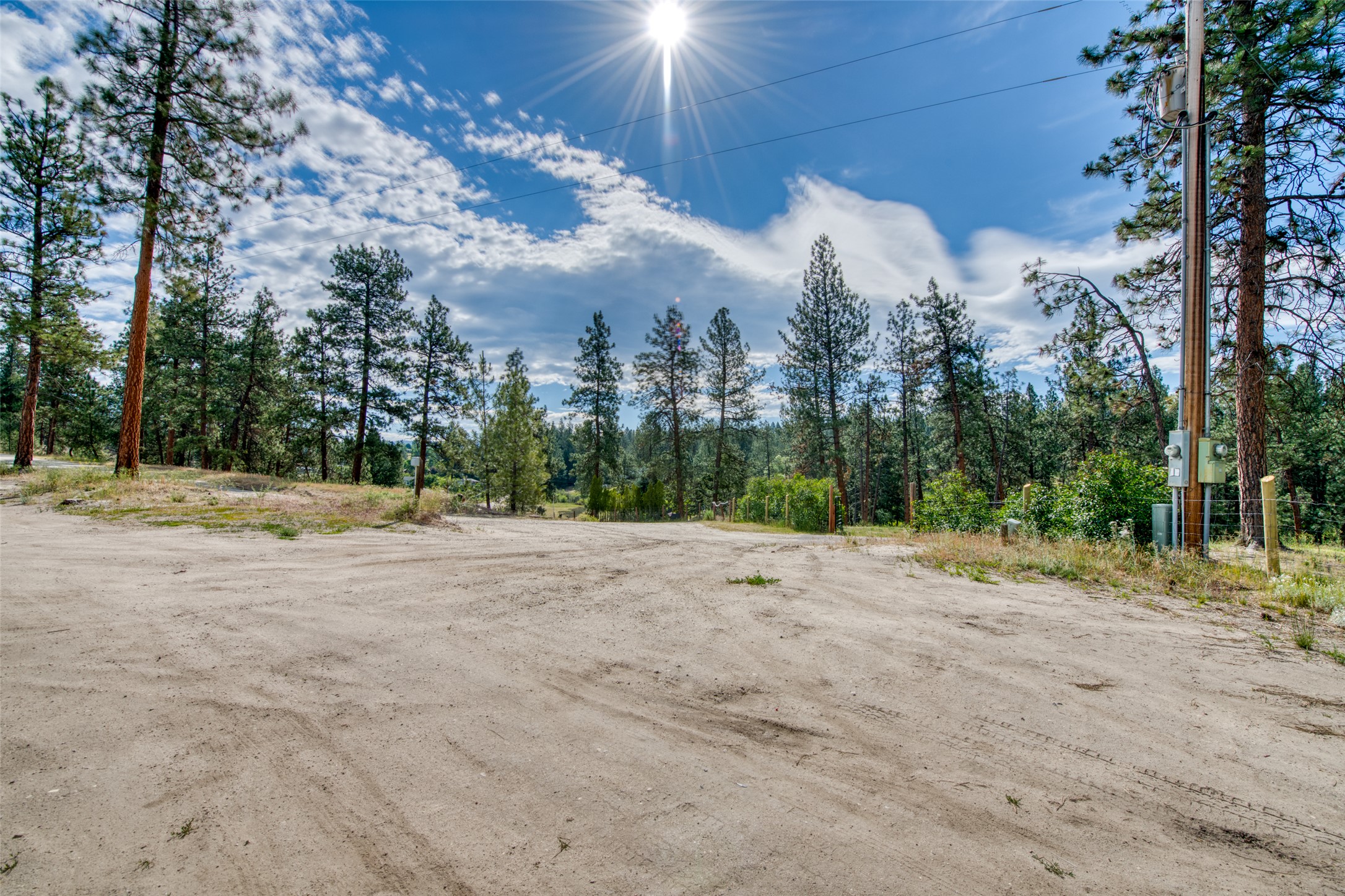 845 Pineview Drive