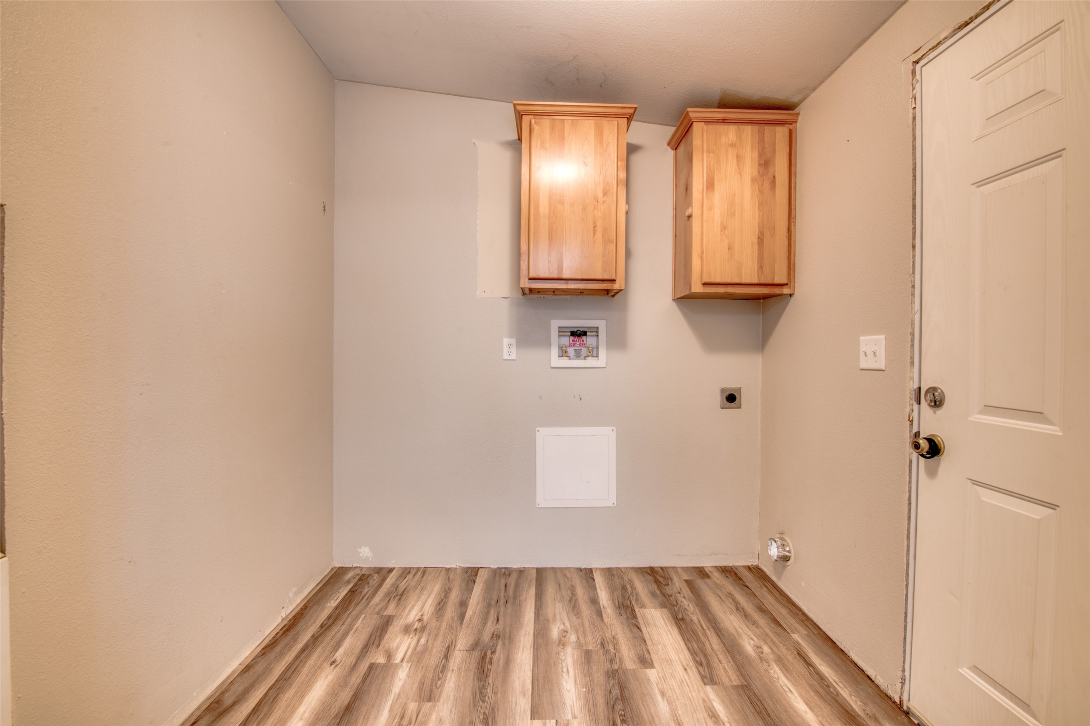 845 Pineview Drive