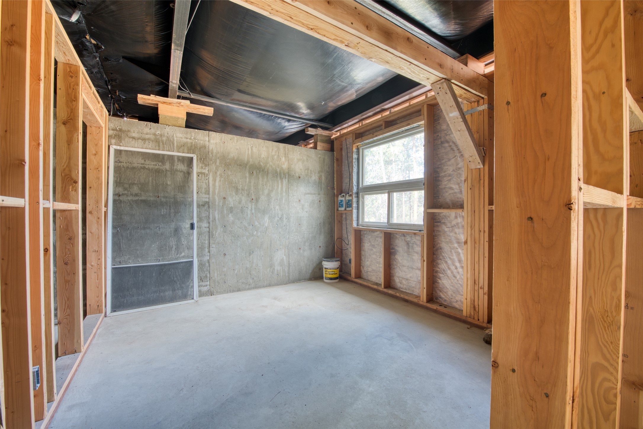 845 Pineview Drive