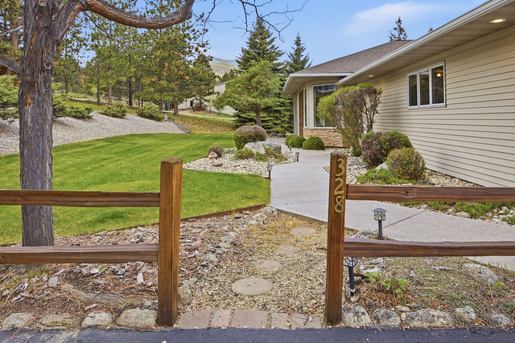 328 Westhills Way