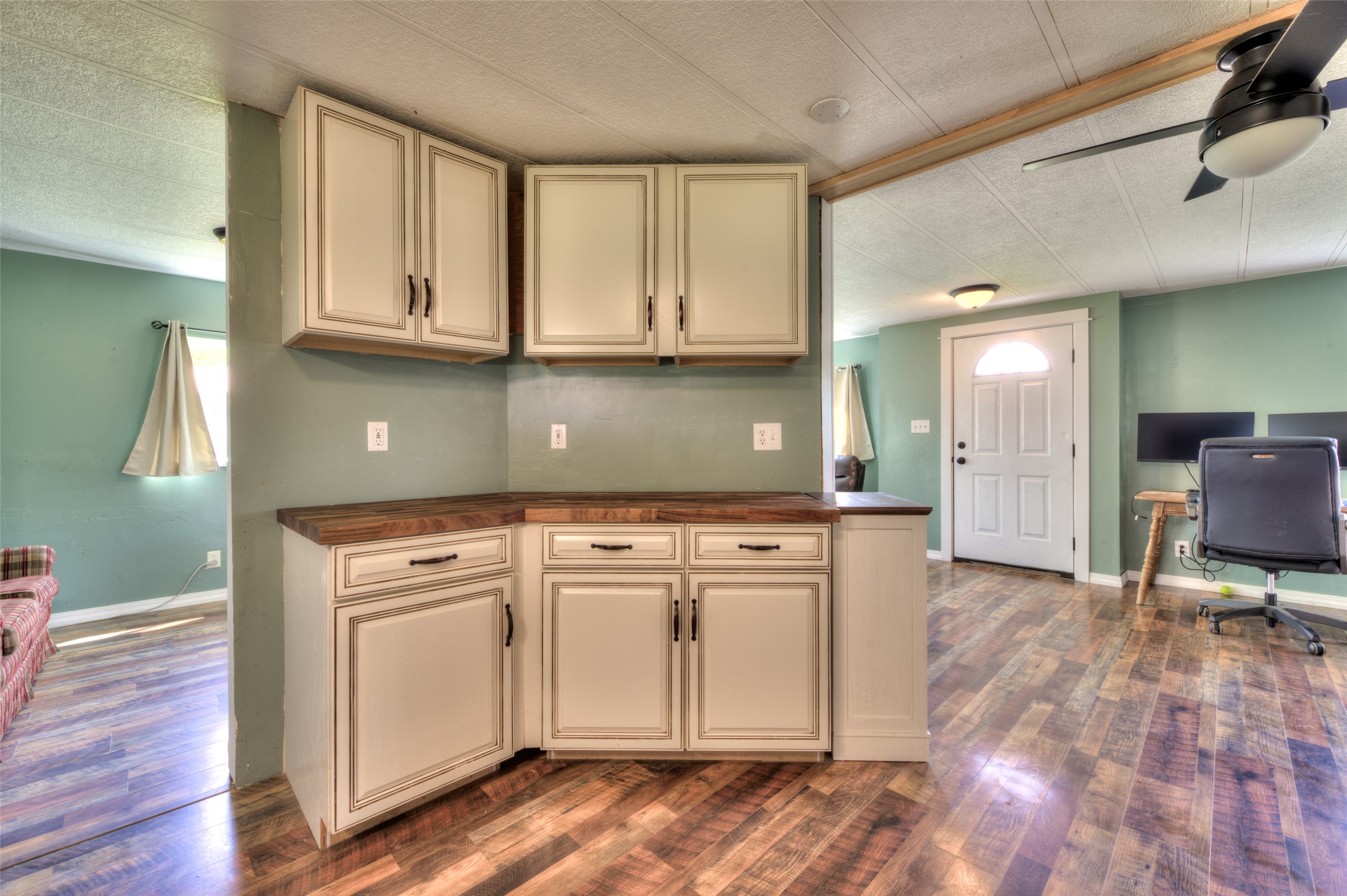 1327 Honey House Lane