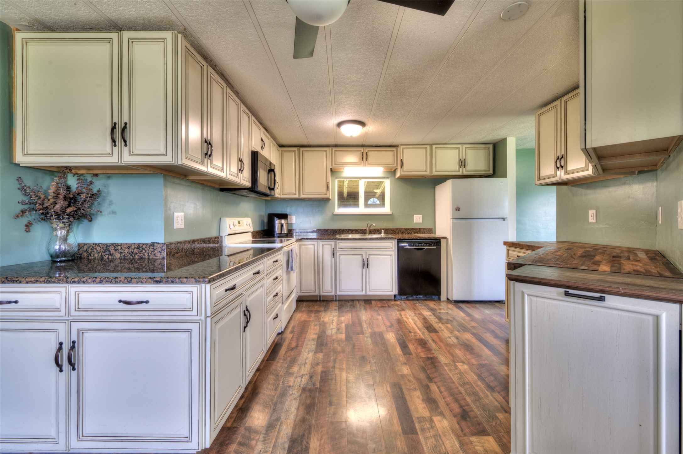 1327 Honey House Lane