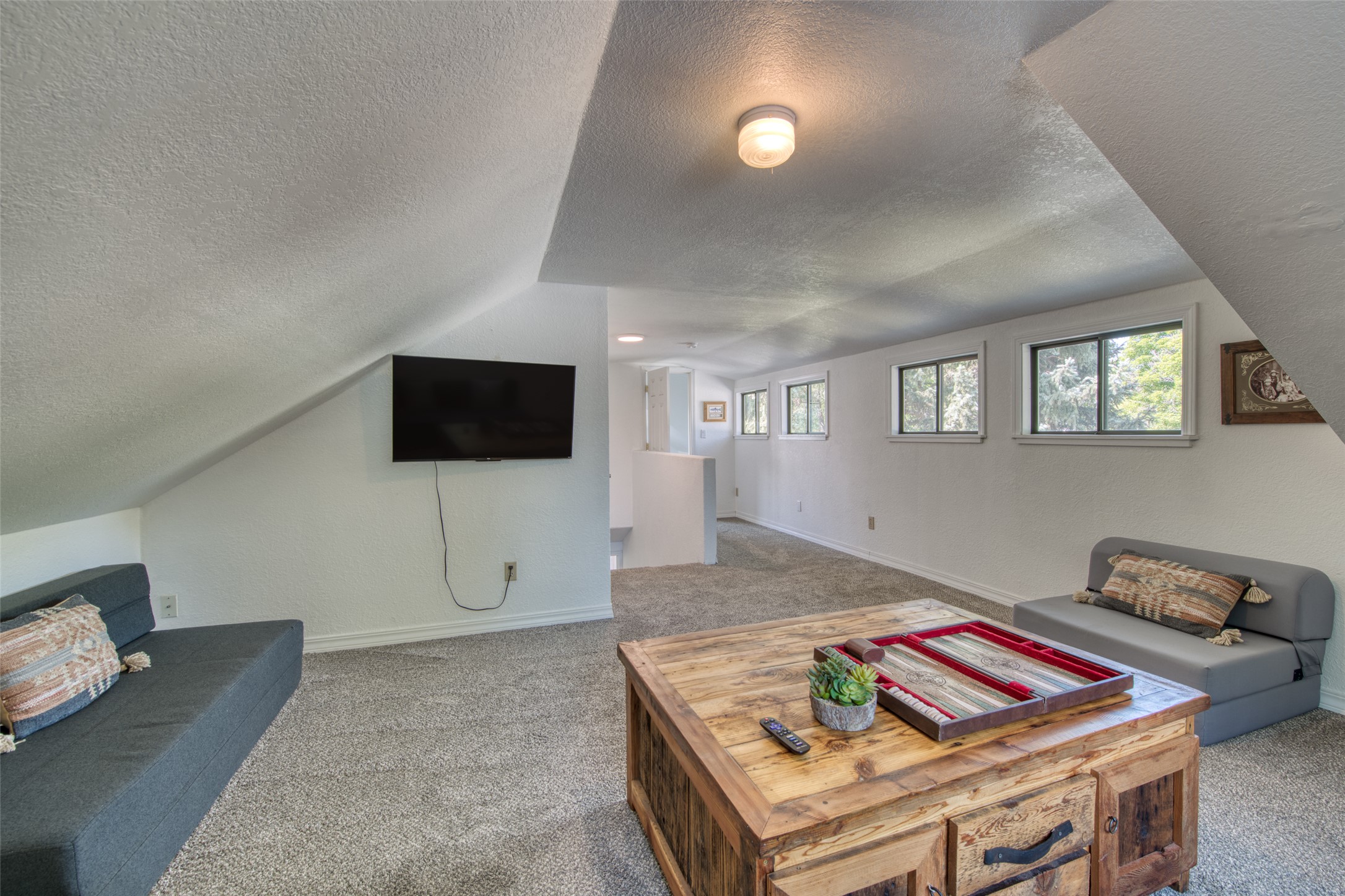 706 S 5th Street