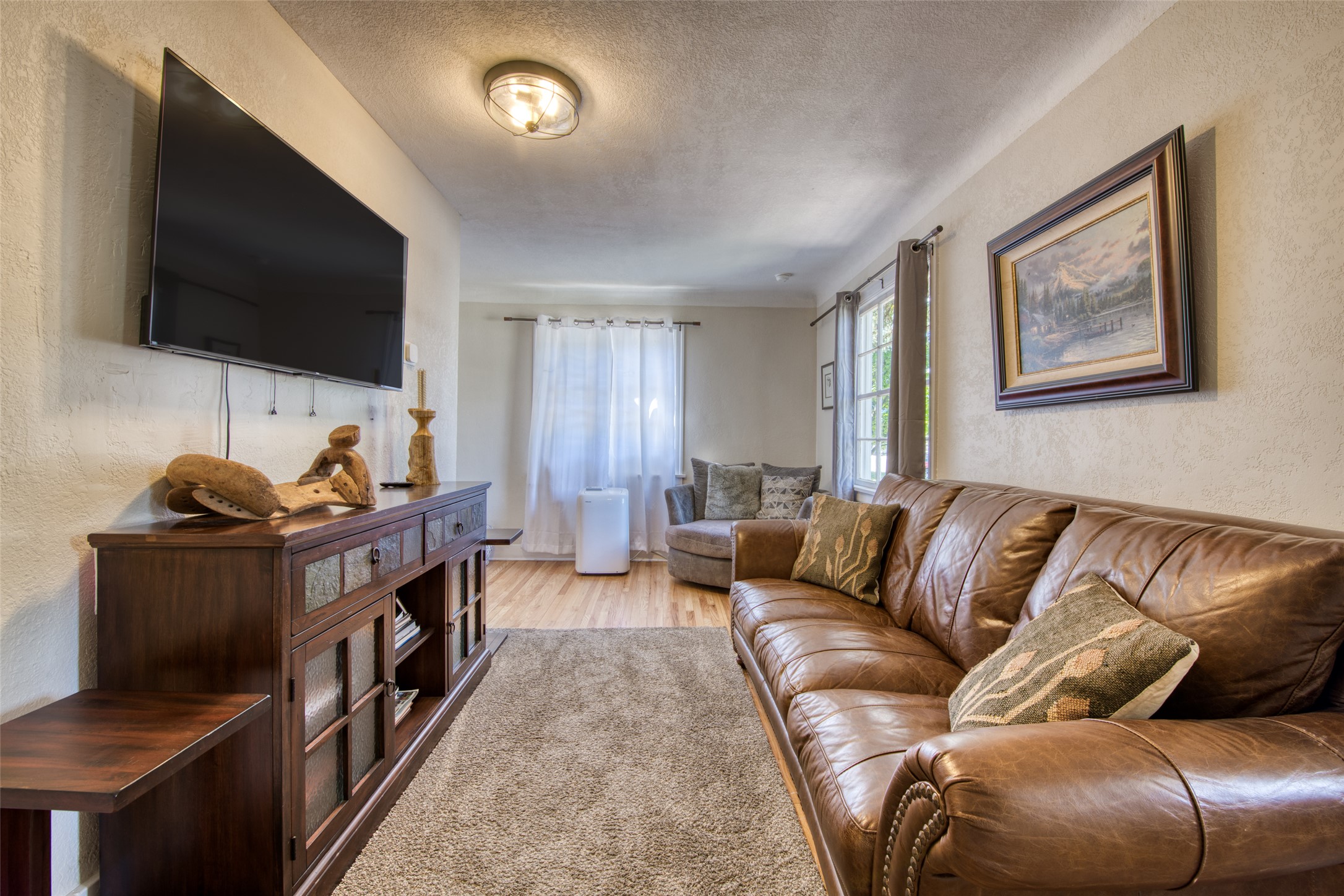706 S 5th Street
