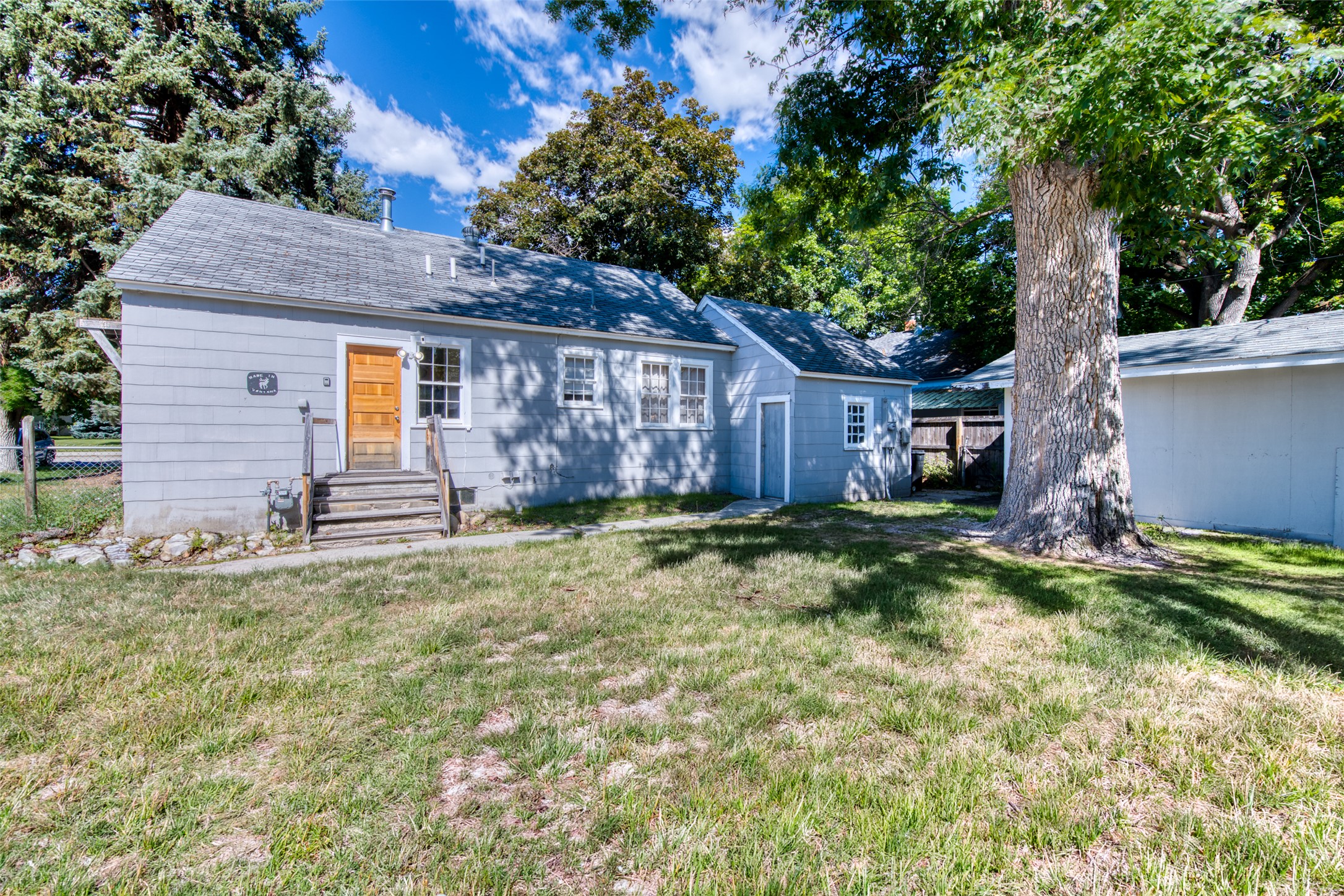 706 S 5th Street