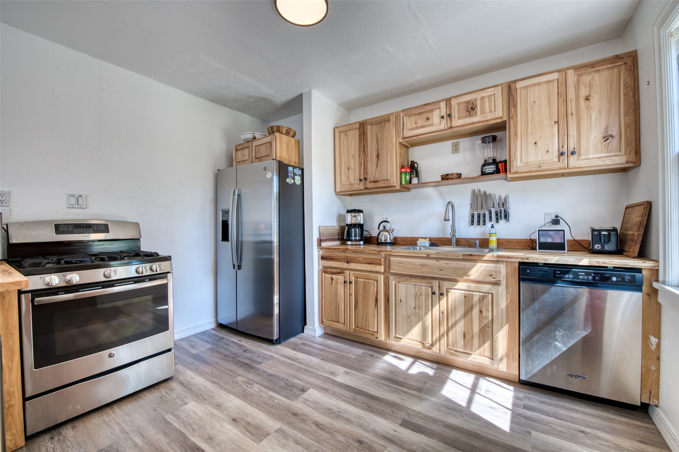 706 S 5th Street