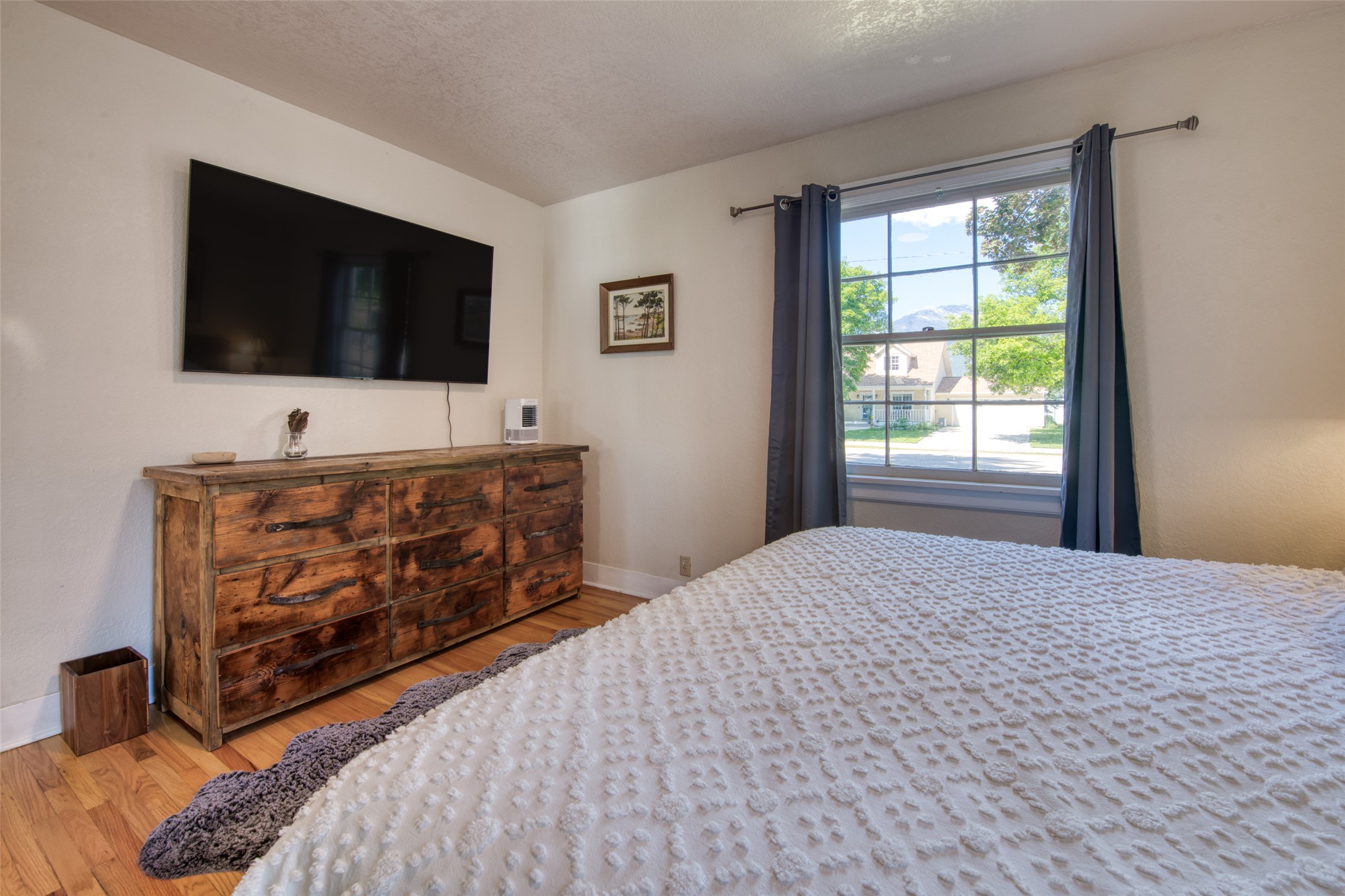706 S 5th Street