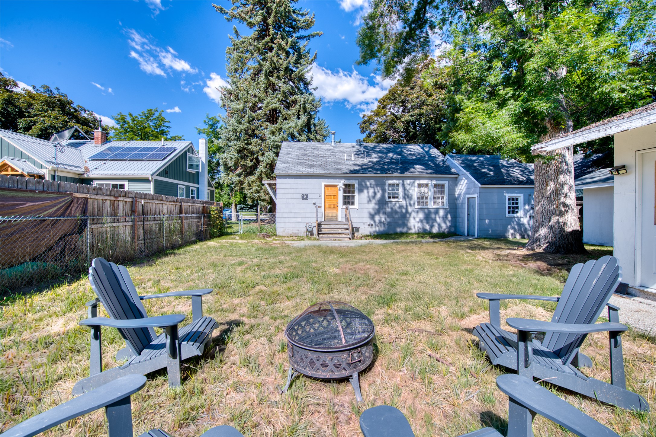 706 S 5th Street