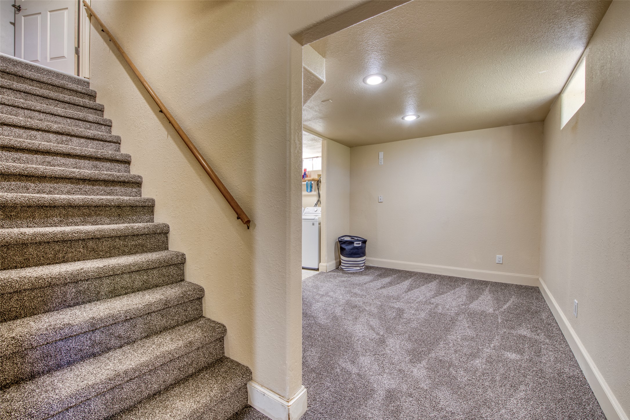 706 S 5th Street
