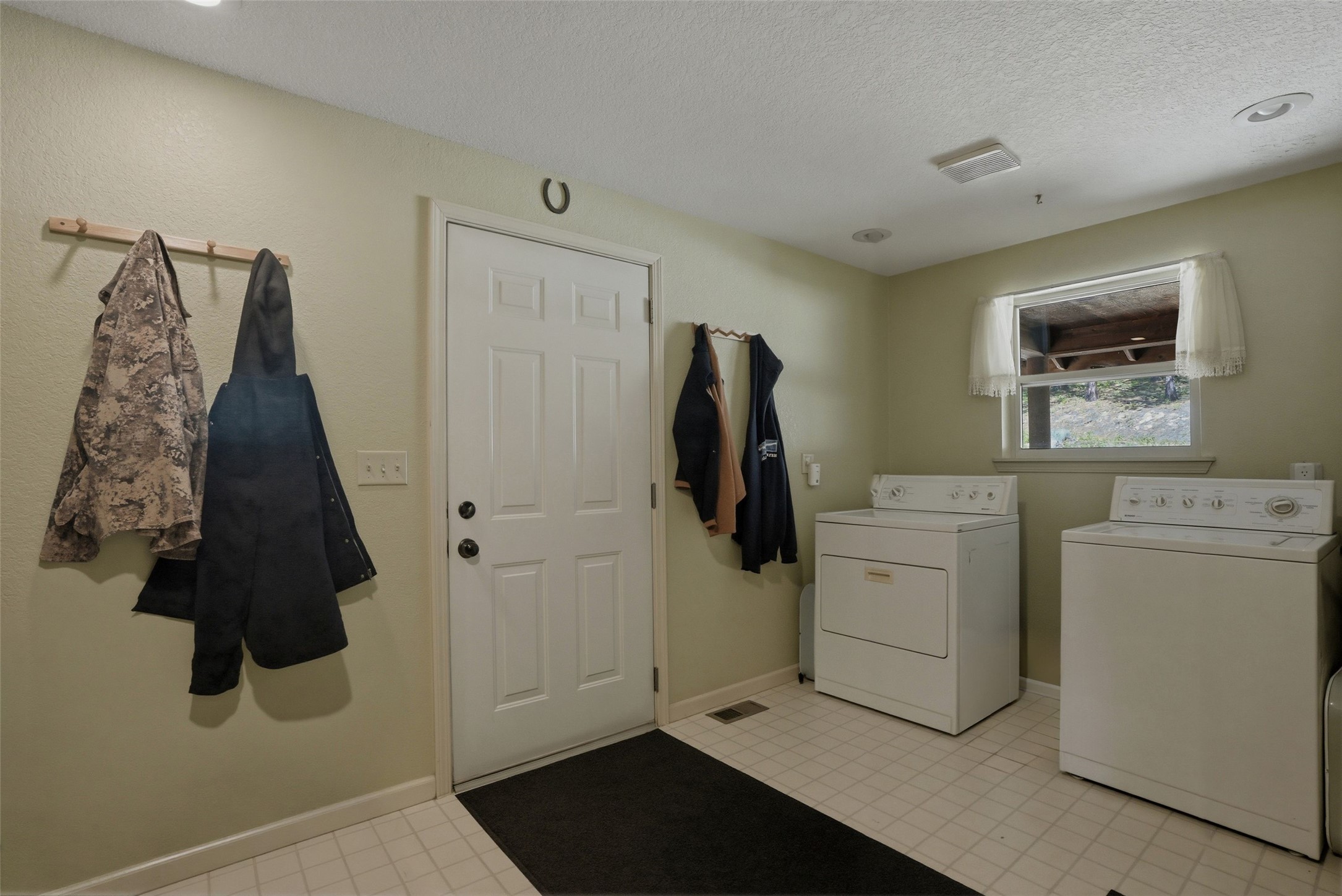 2108 Silver Ridge Road