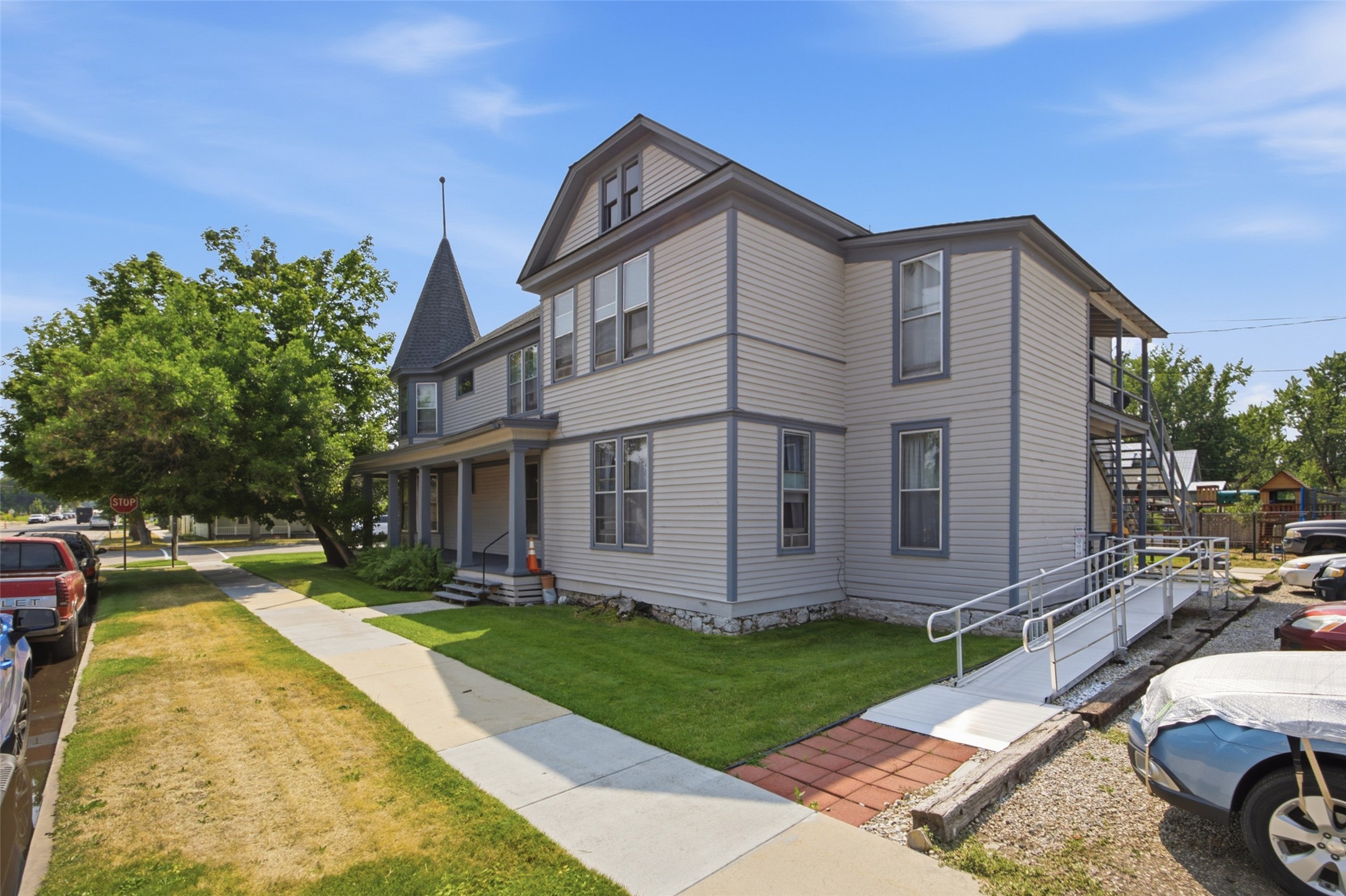 301 S 4th Street