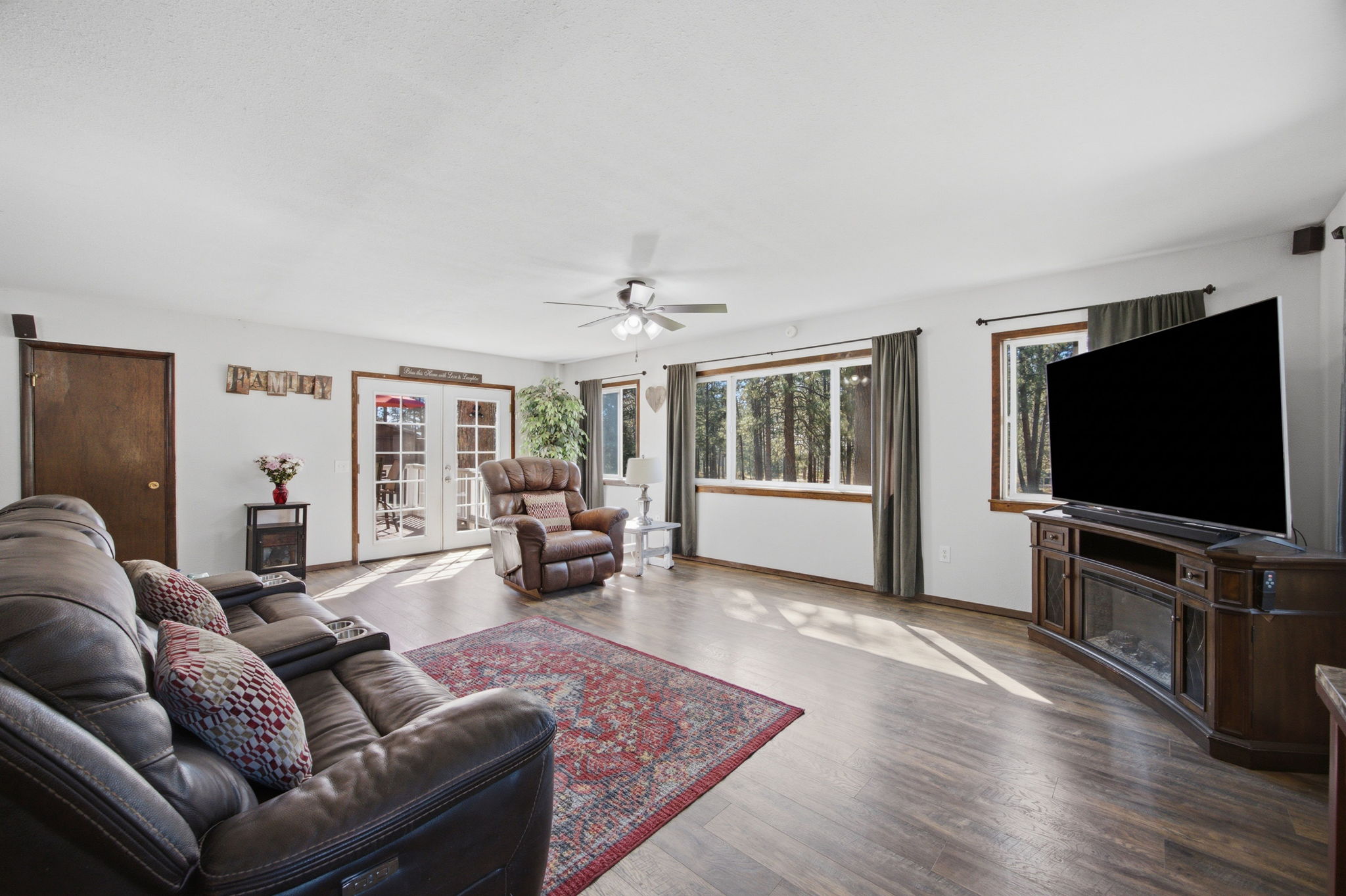 516 Pebble Lane