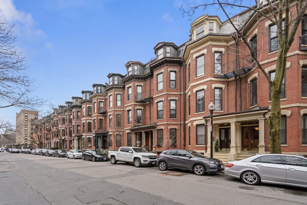 70 Chandler