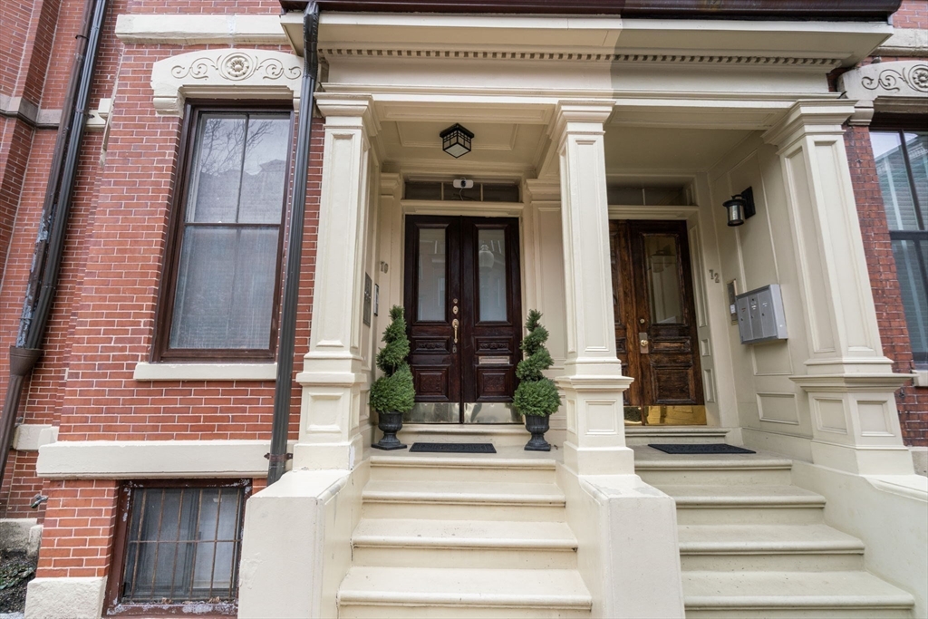 70 Chandler