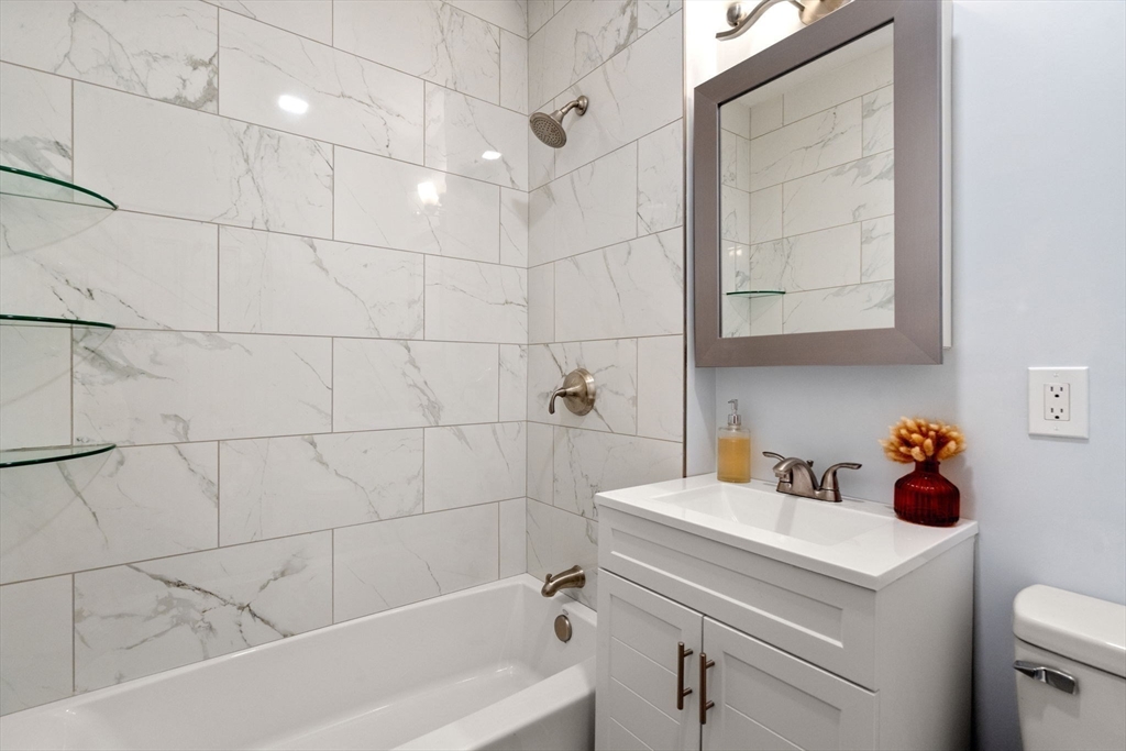 19 Cortes Street # 4
