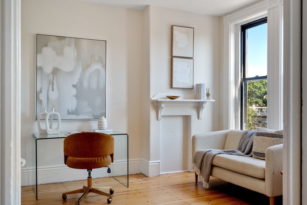 19 Cortes Street # 4