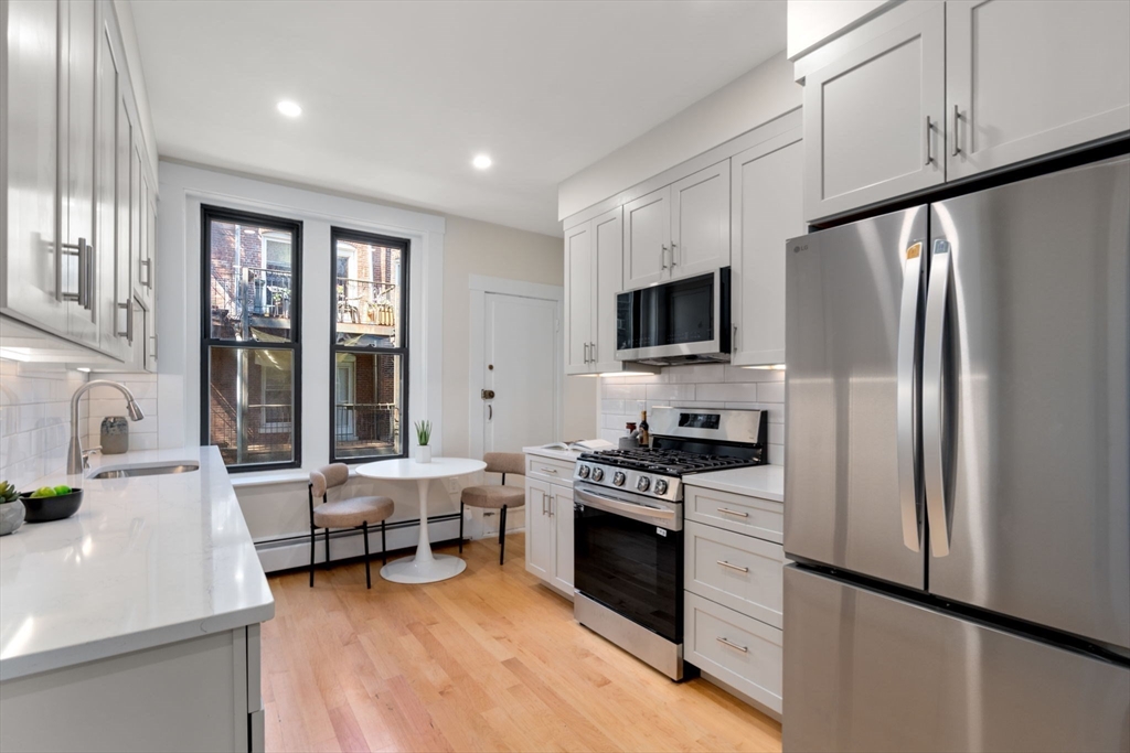 19 Cortes Street # 4