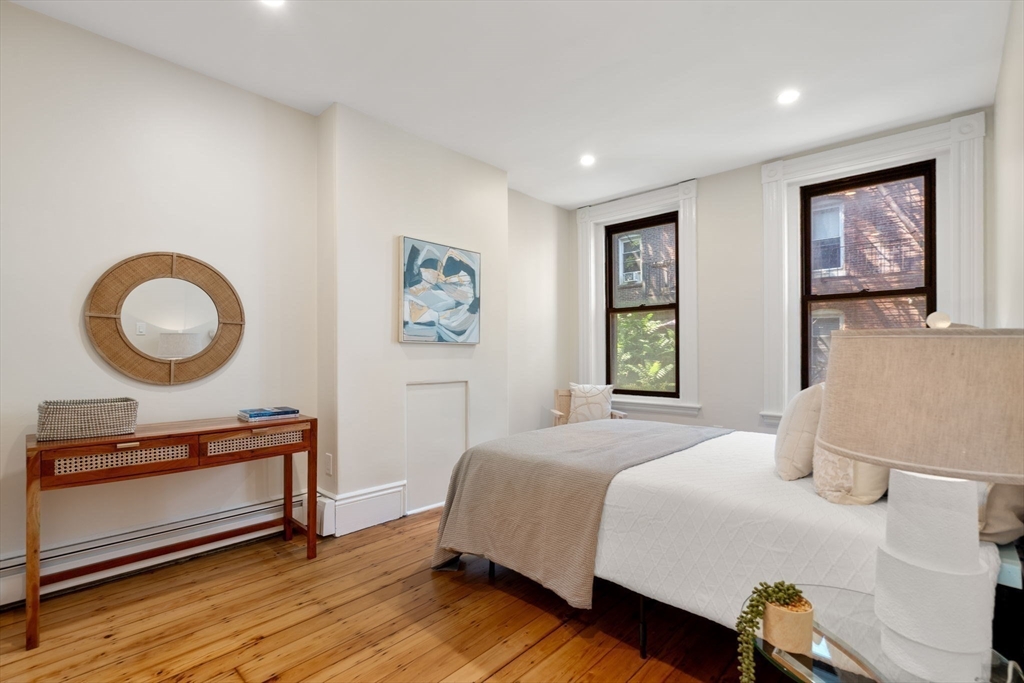 19 Cortes Street # 4