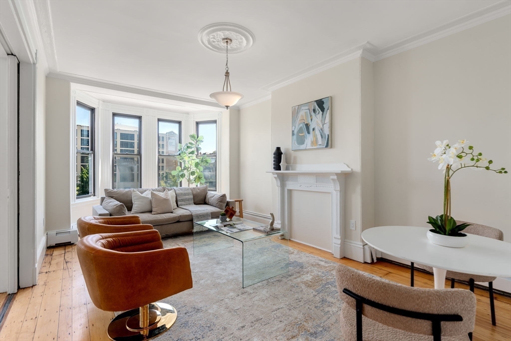19 Cortes Street # 4
