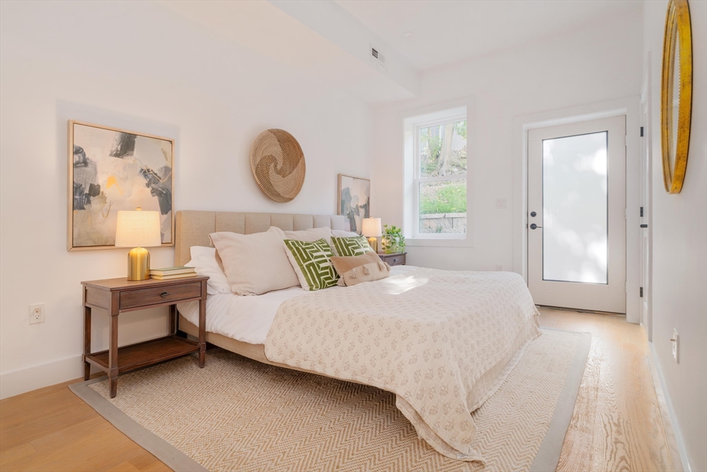 231 Everett Street # 1