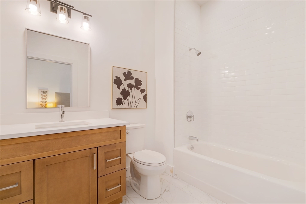 231 Everett Street # 1