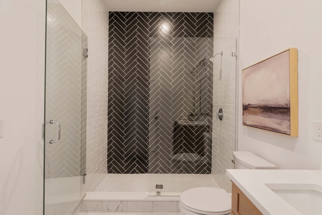 231 Everett Street # 1
